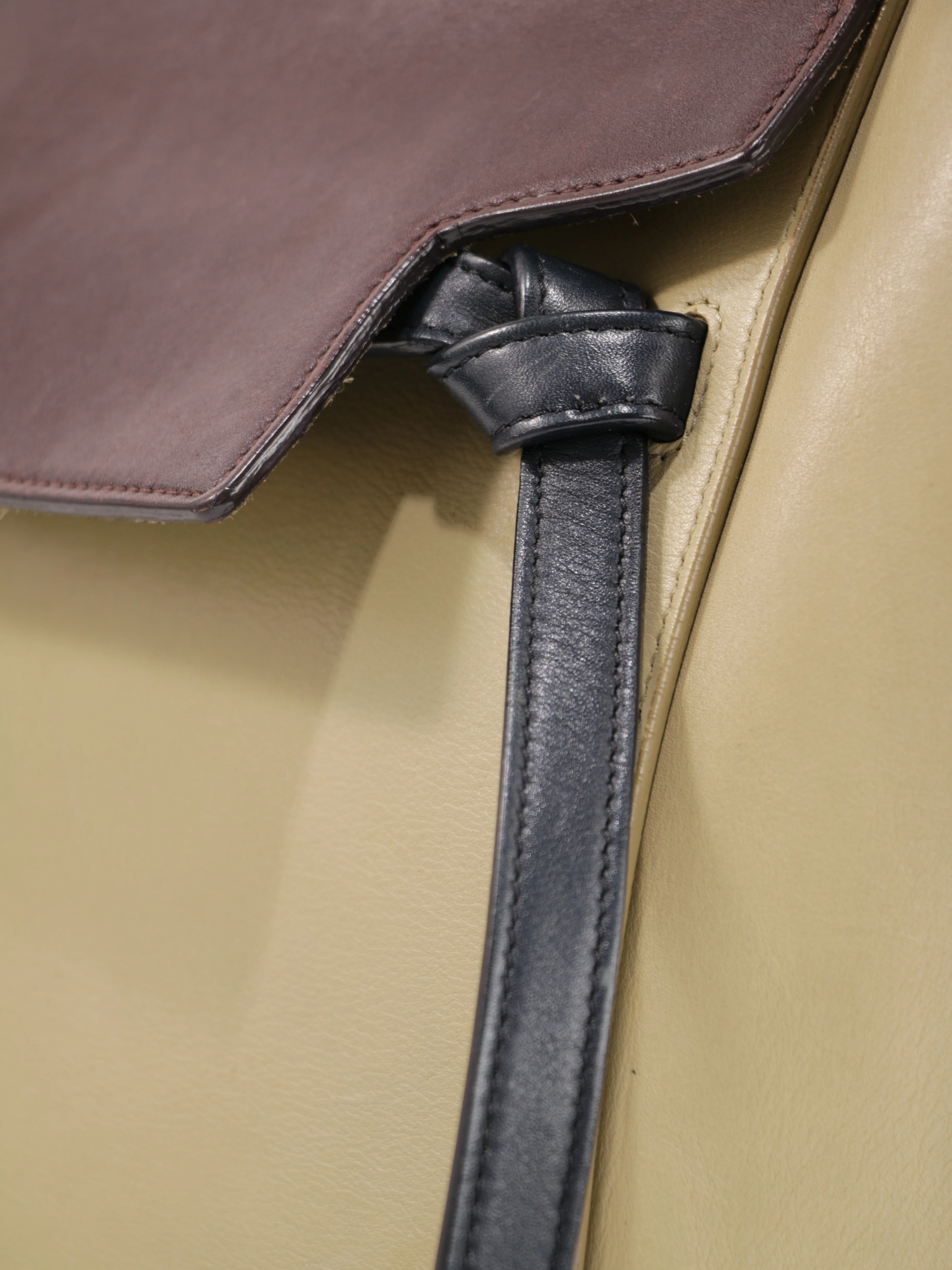 Hand Bag - Image 7