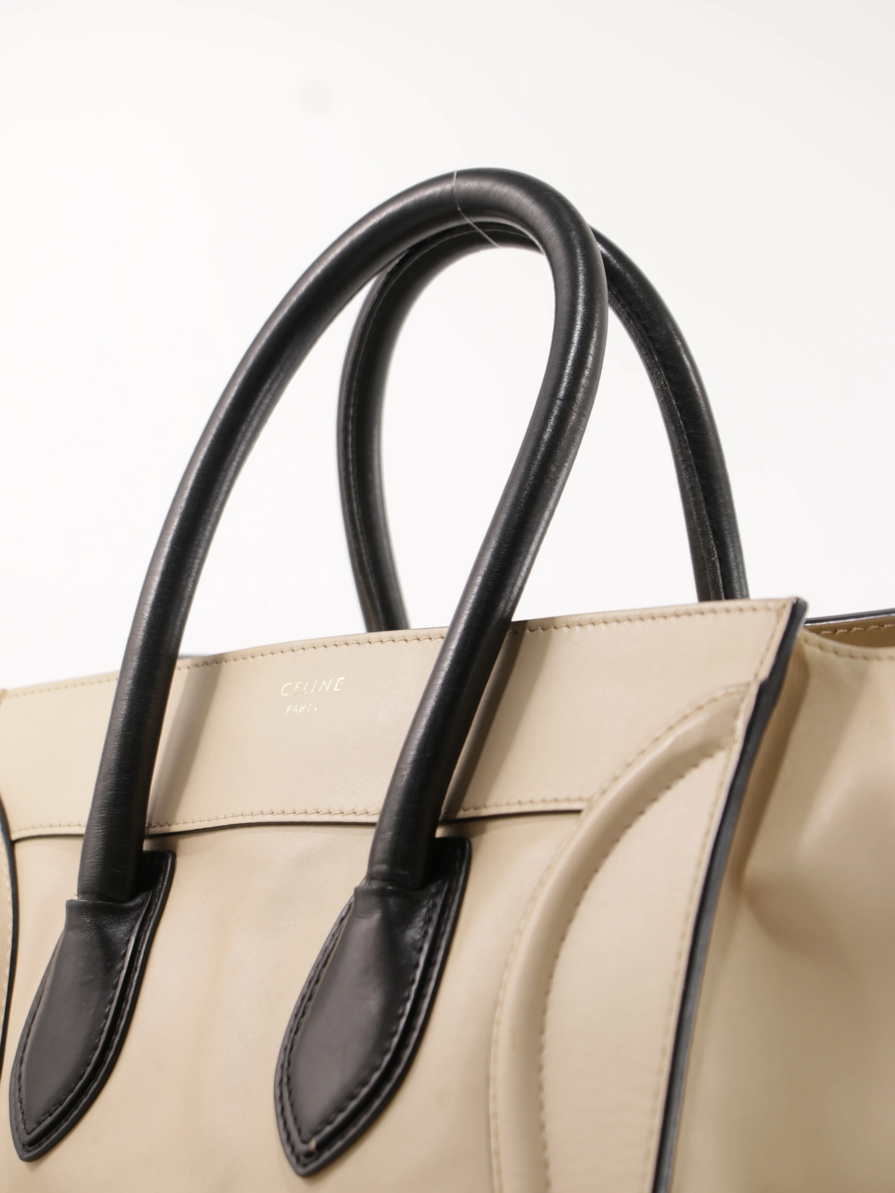 Medium Luggage - Image 6