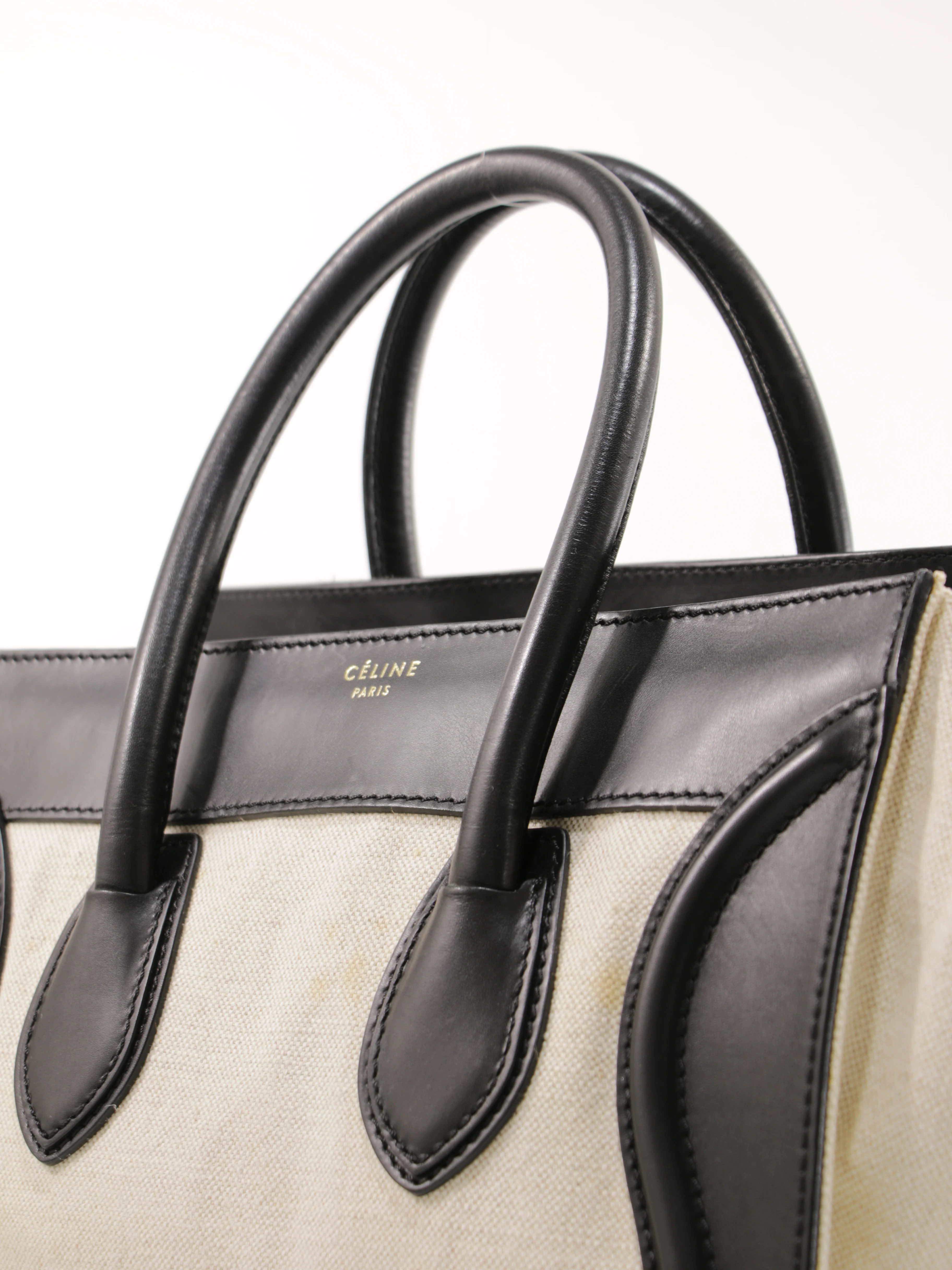 Medium Luggage - Image 8