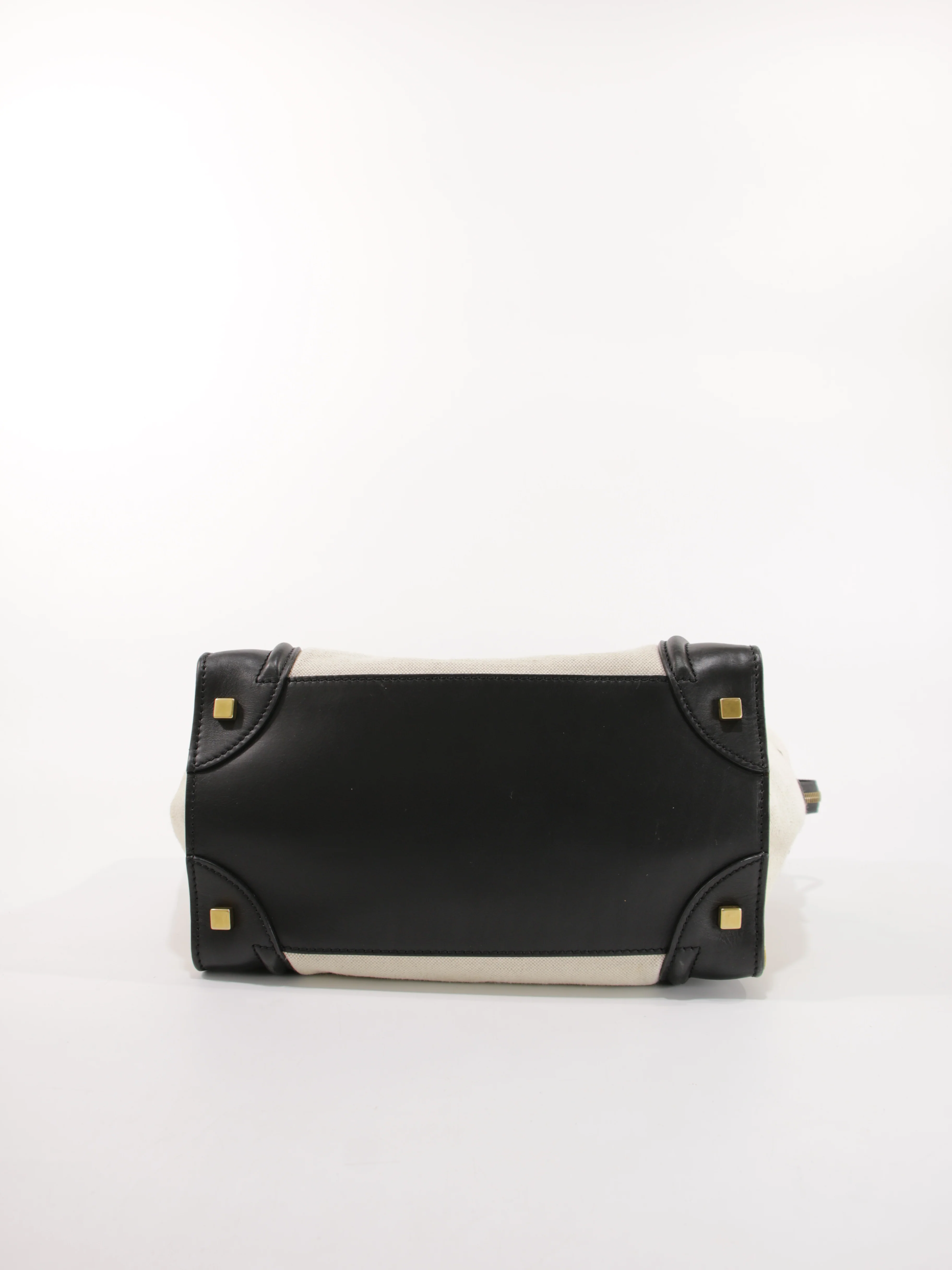 Medium Luggage - Image 9
