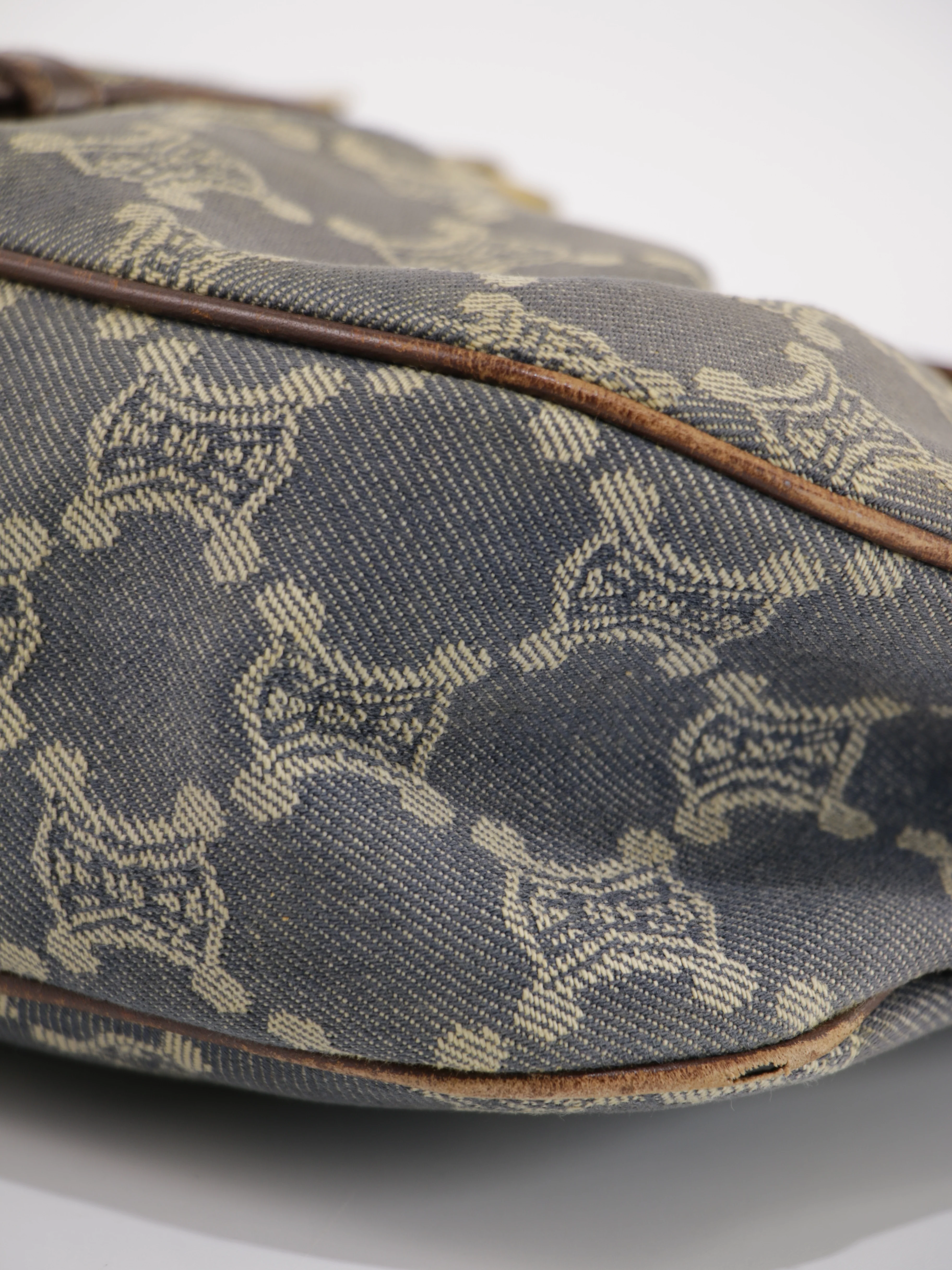 Shoulder Bag - Image 9