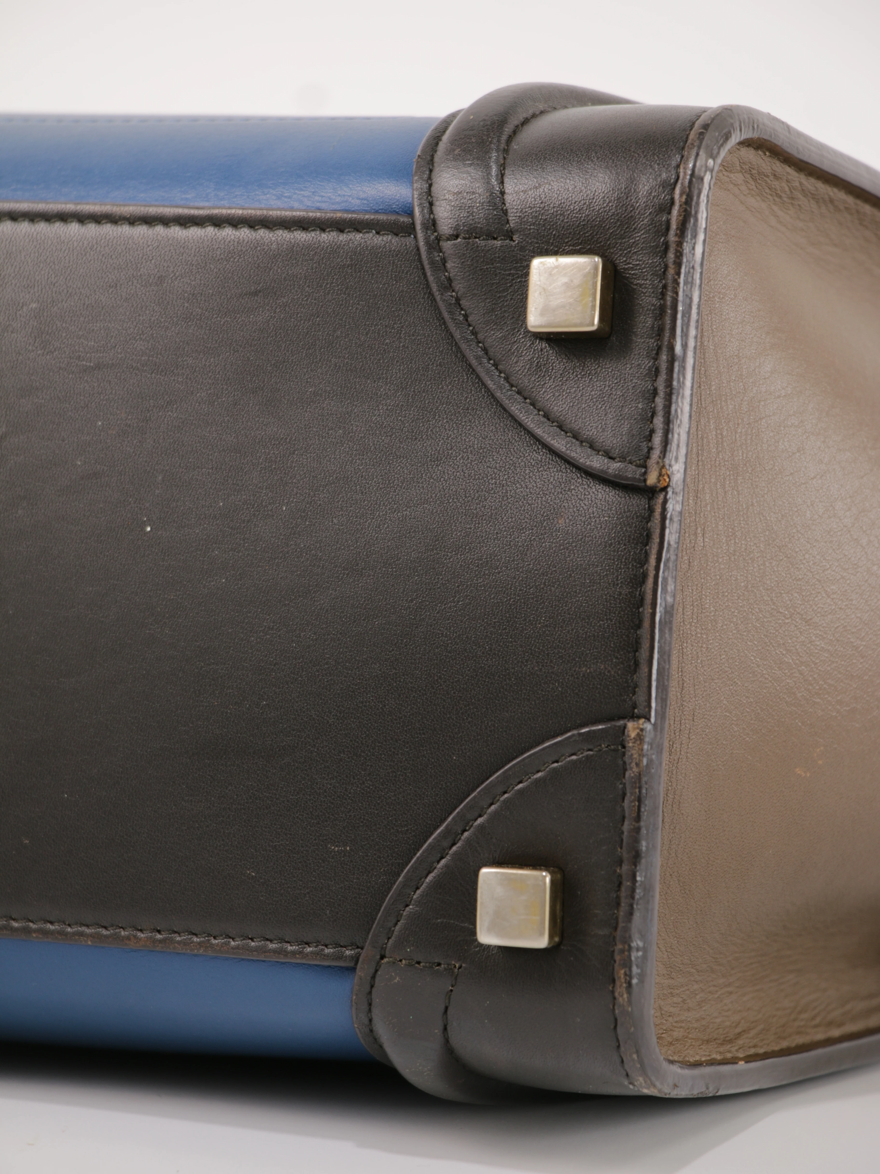 Small Luggage - Image 9