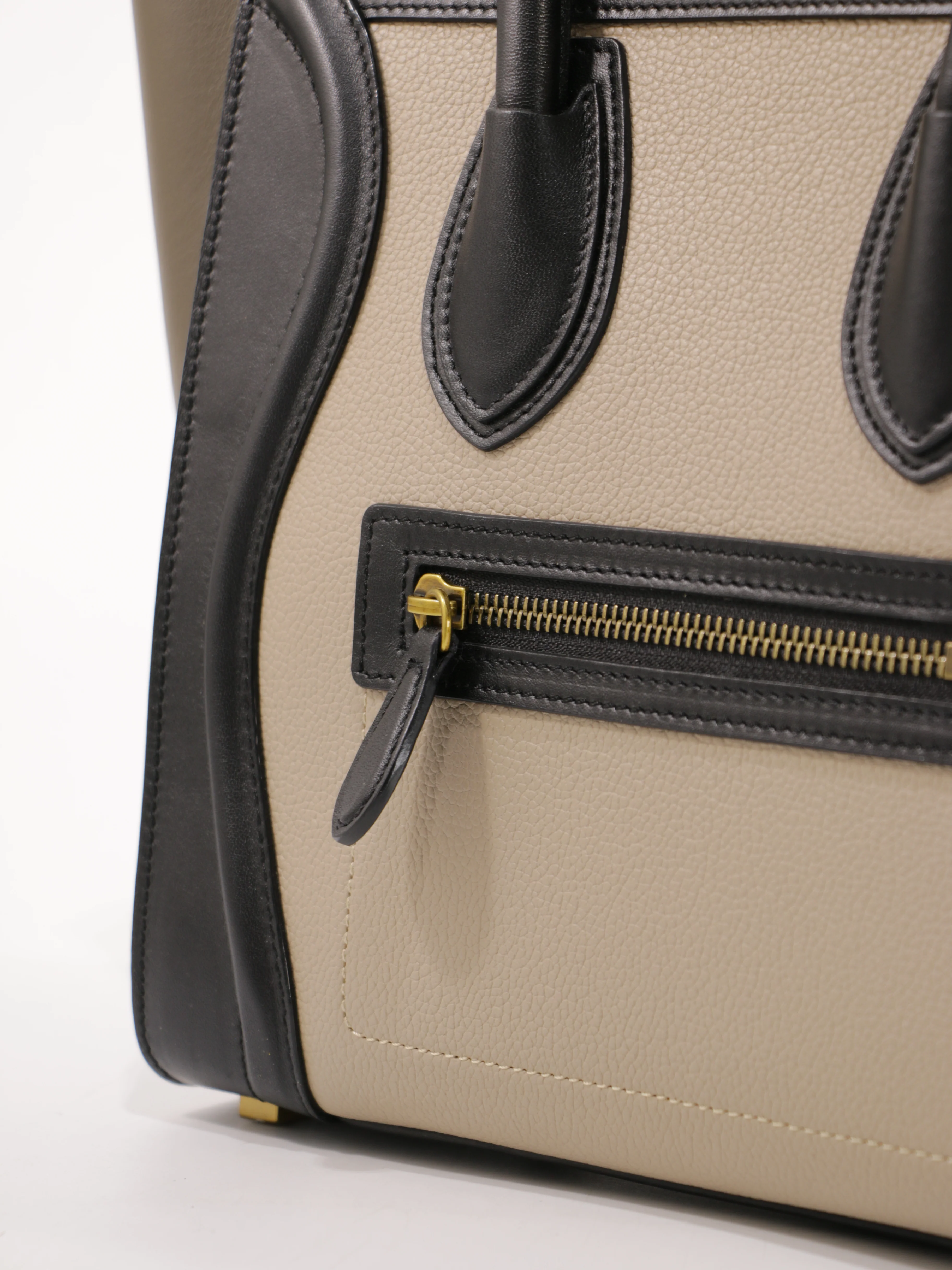 Small Luggage - Image 7