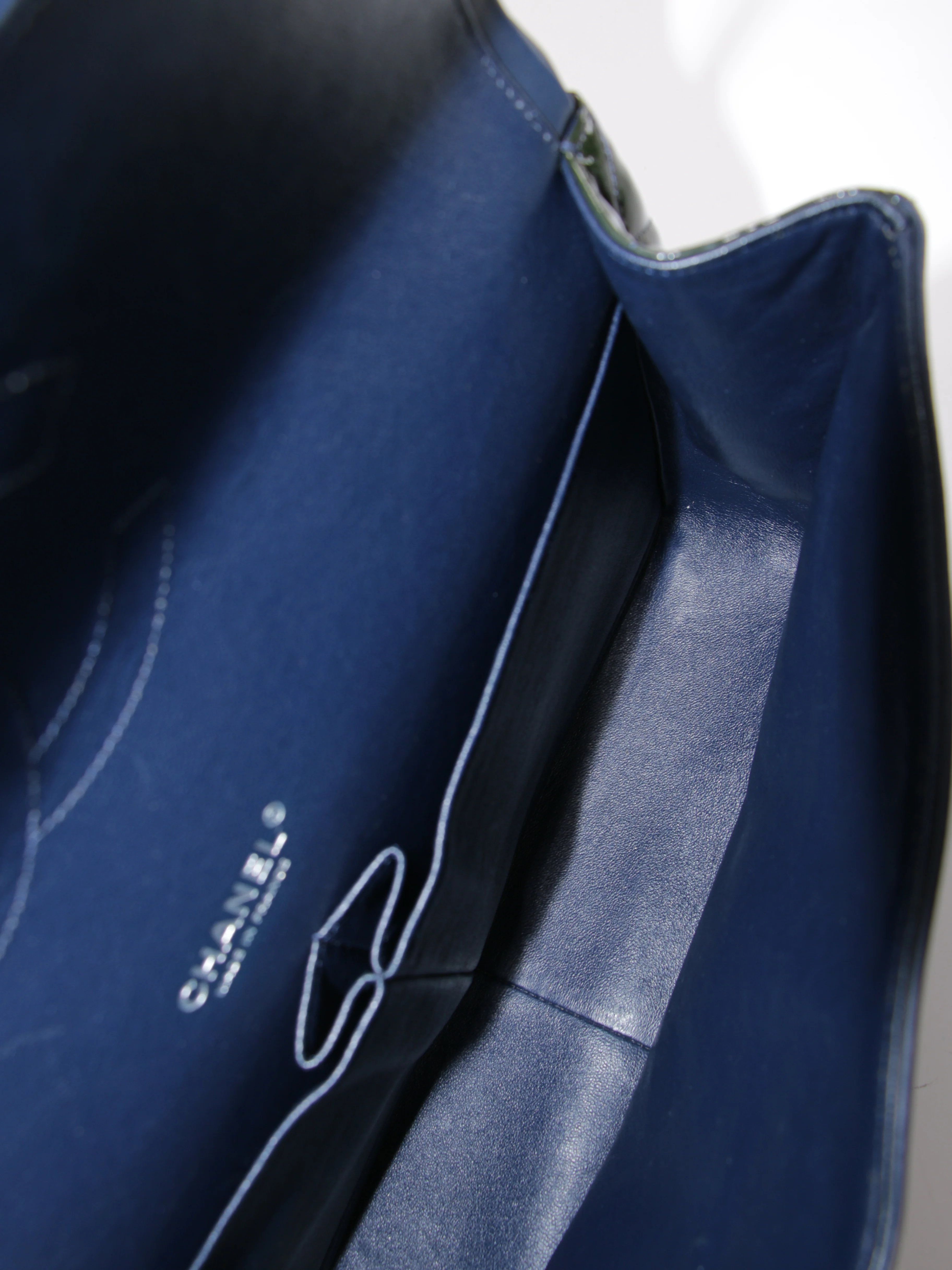 Maxi Classic Flap - Image 7