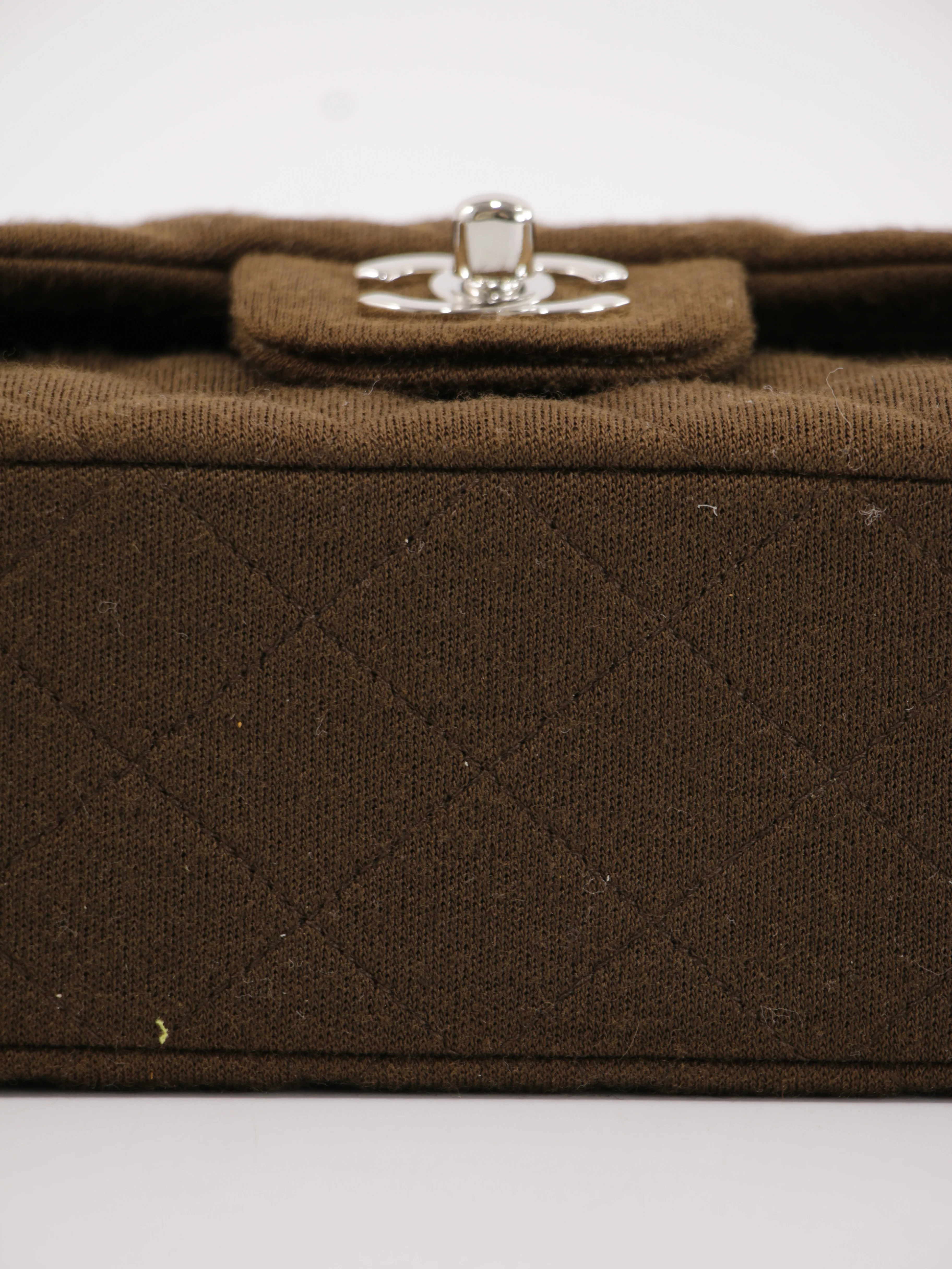 Medium Classic Flap - Image 12