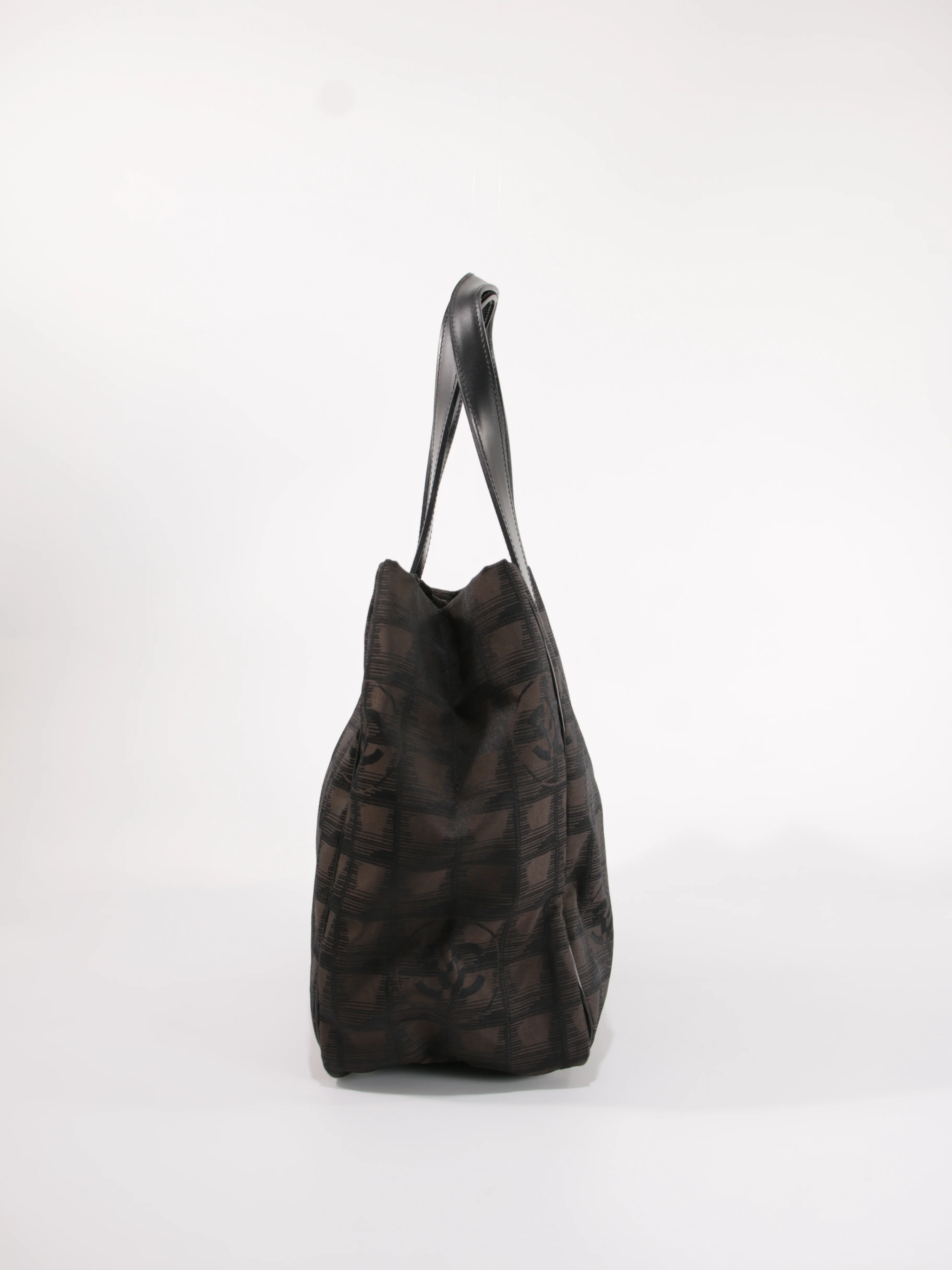 Medium New Travel Line Tote - Image 3