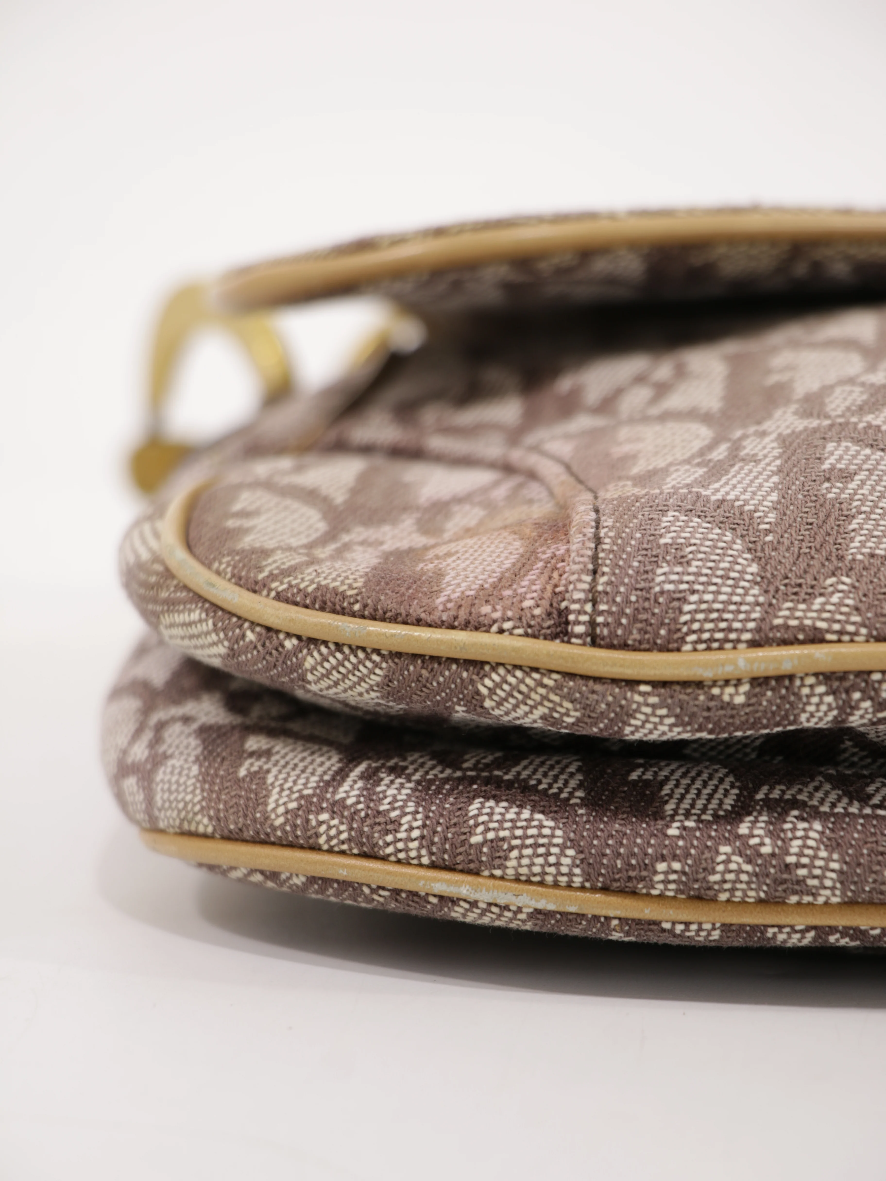 Double Saddle - Image 10