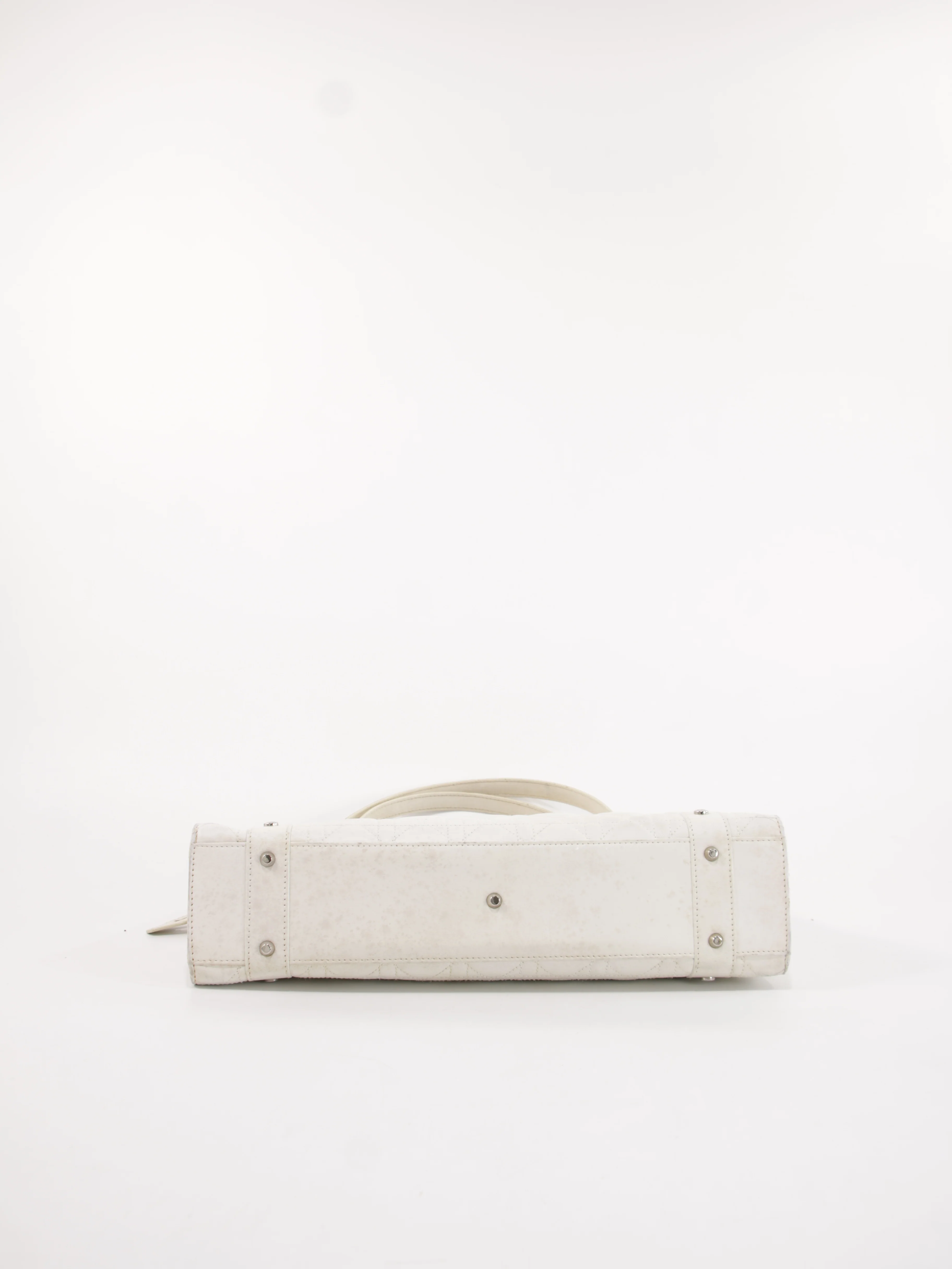 East West - Image 7