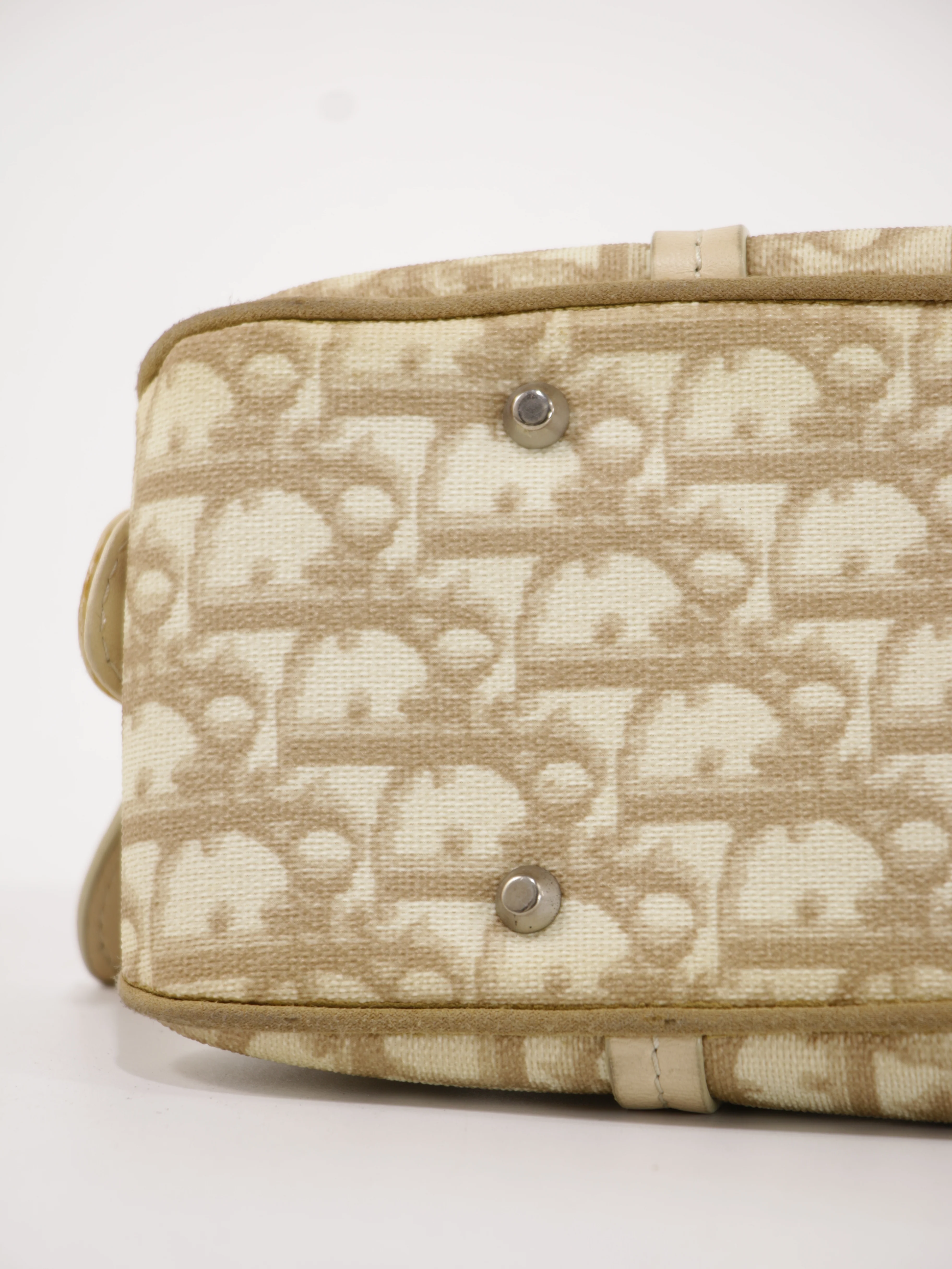 Hand Bag - Image 9