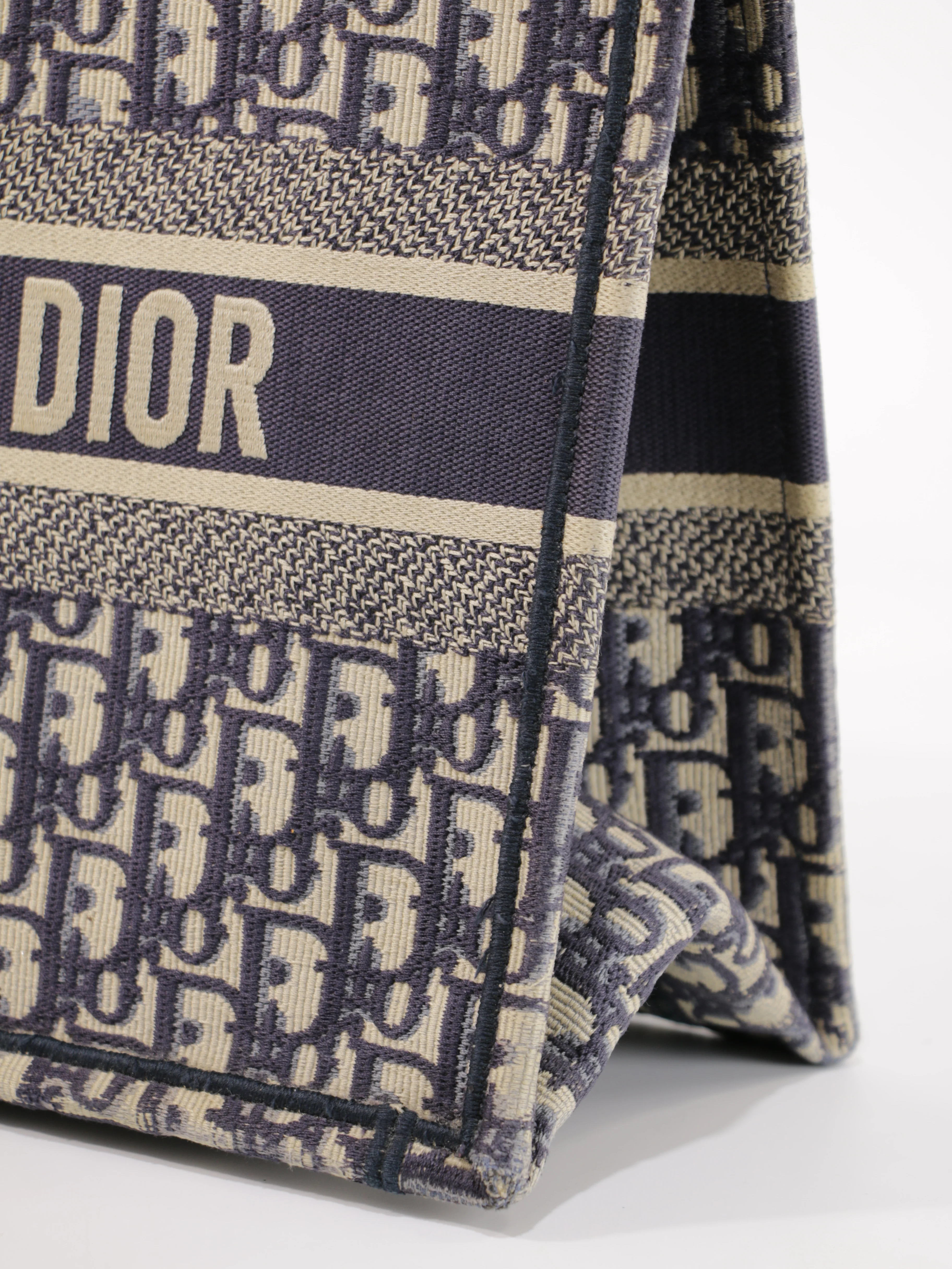 Medium Book Tote - Image 8