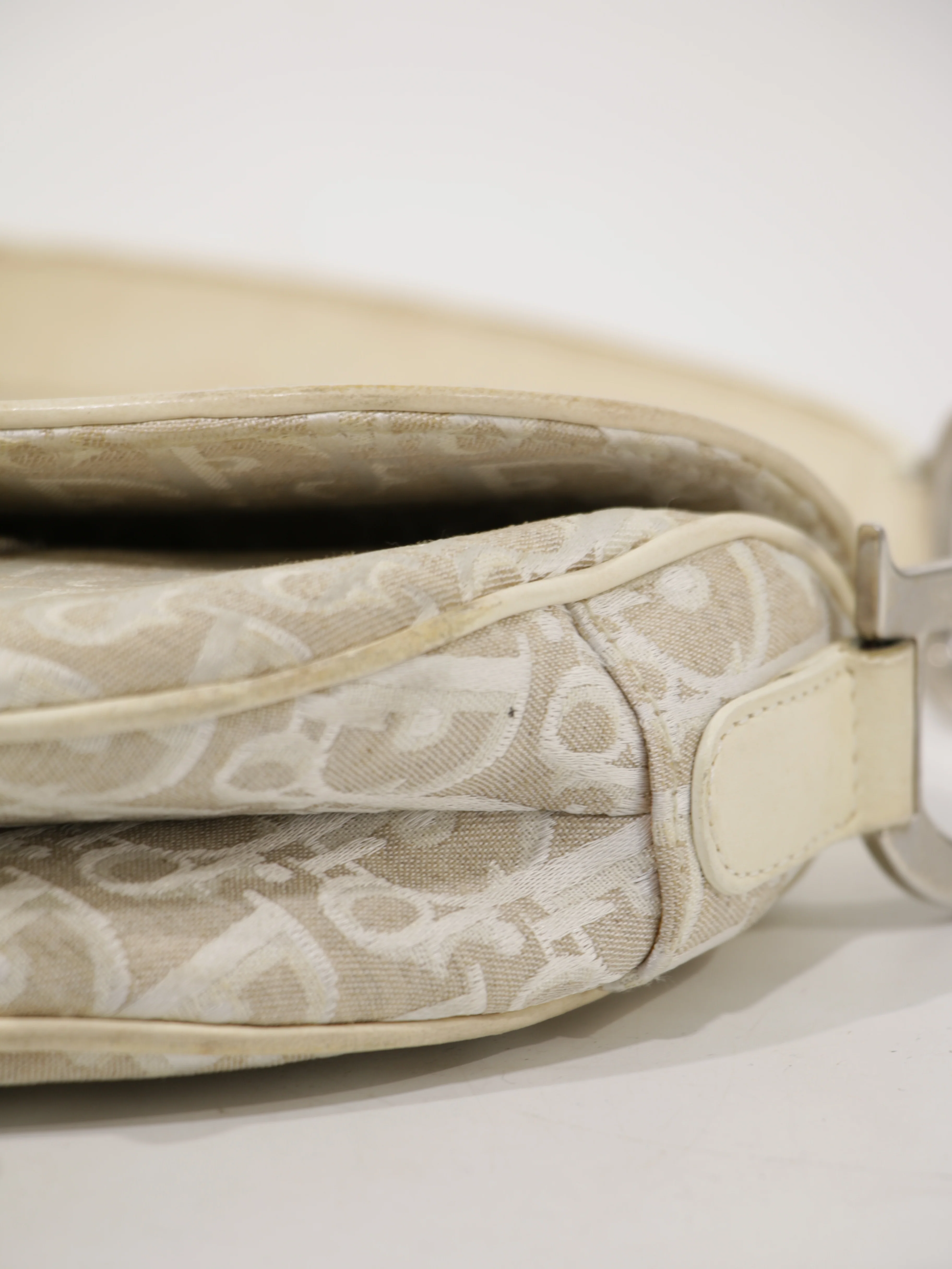 Saddle - Image 11