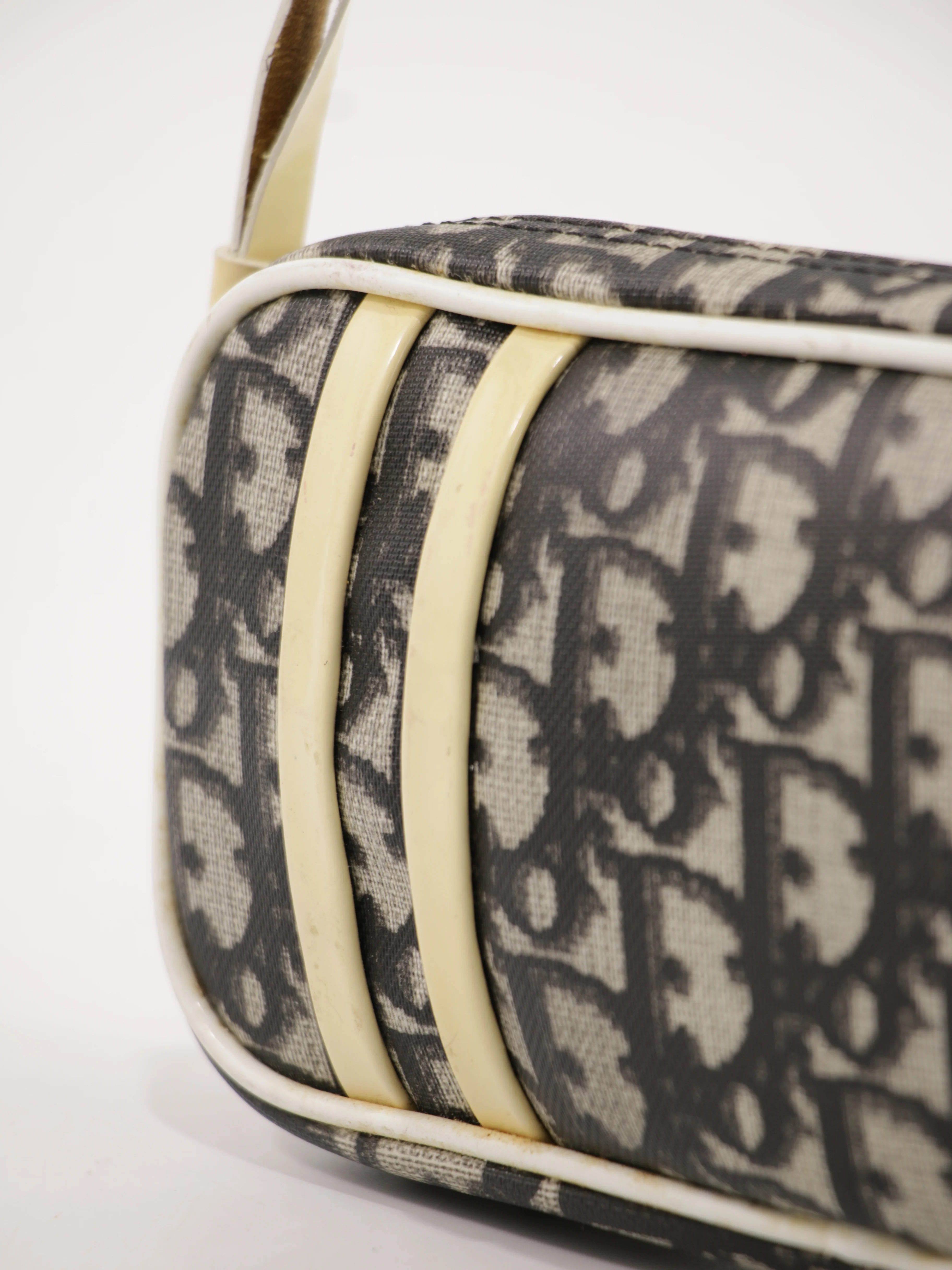 Shoulder Bag - Image 8