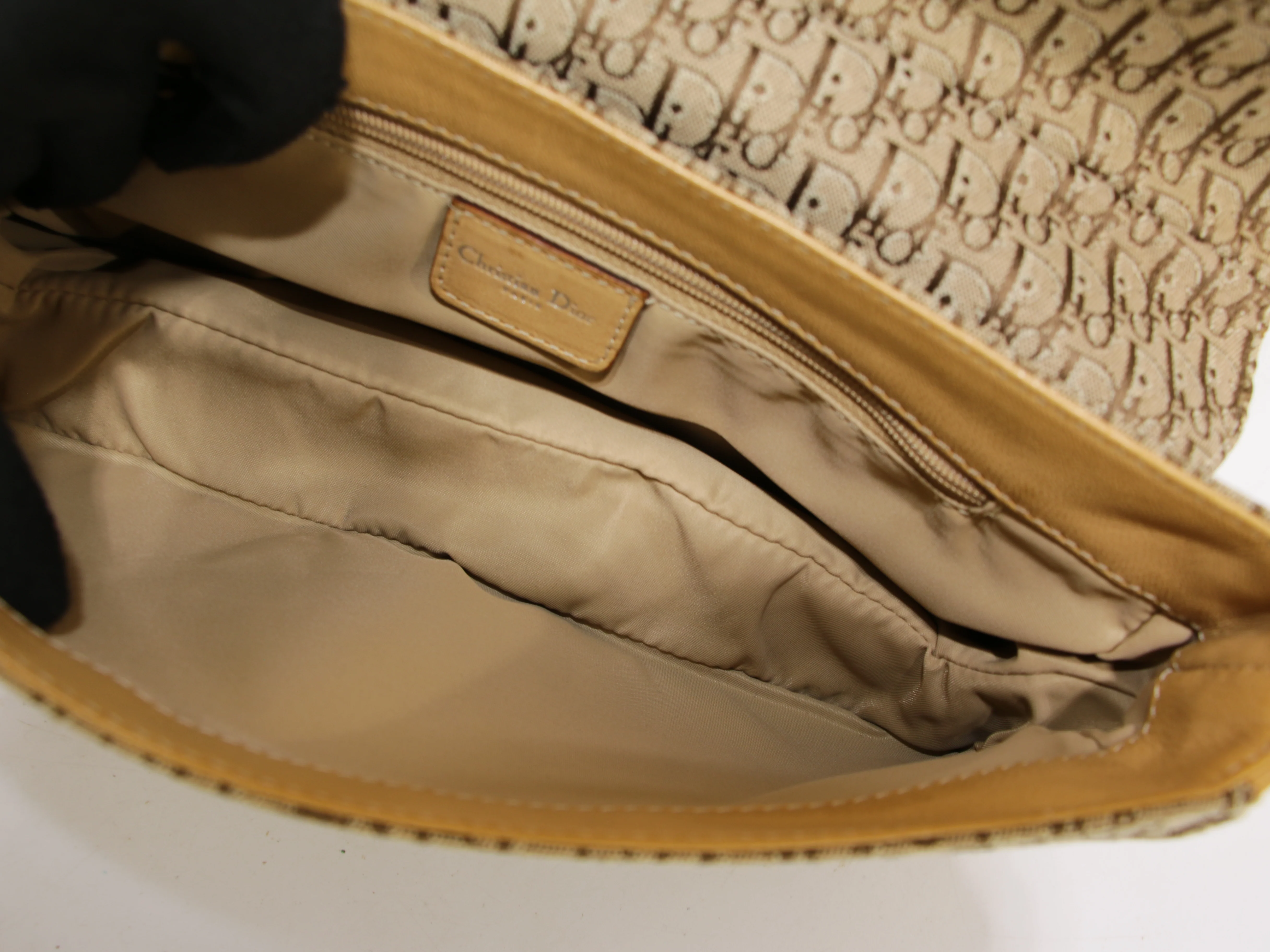 Shoulder Bag - Image 7