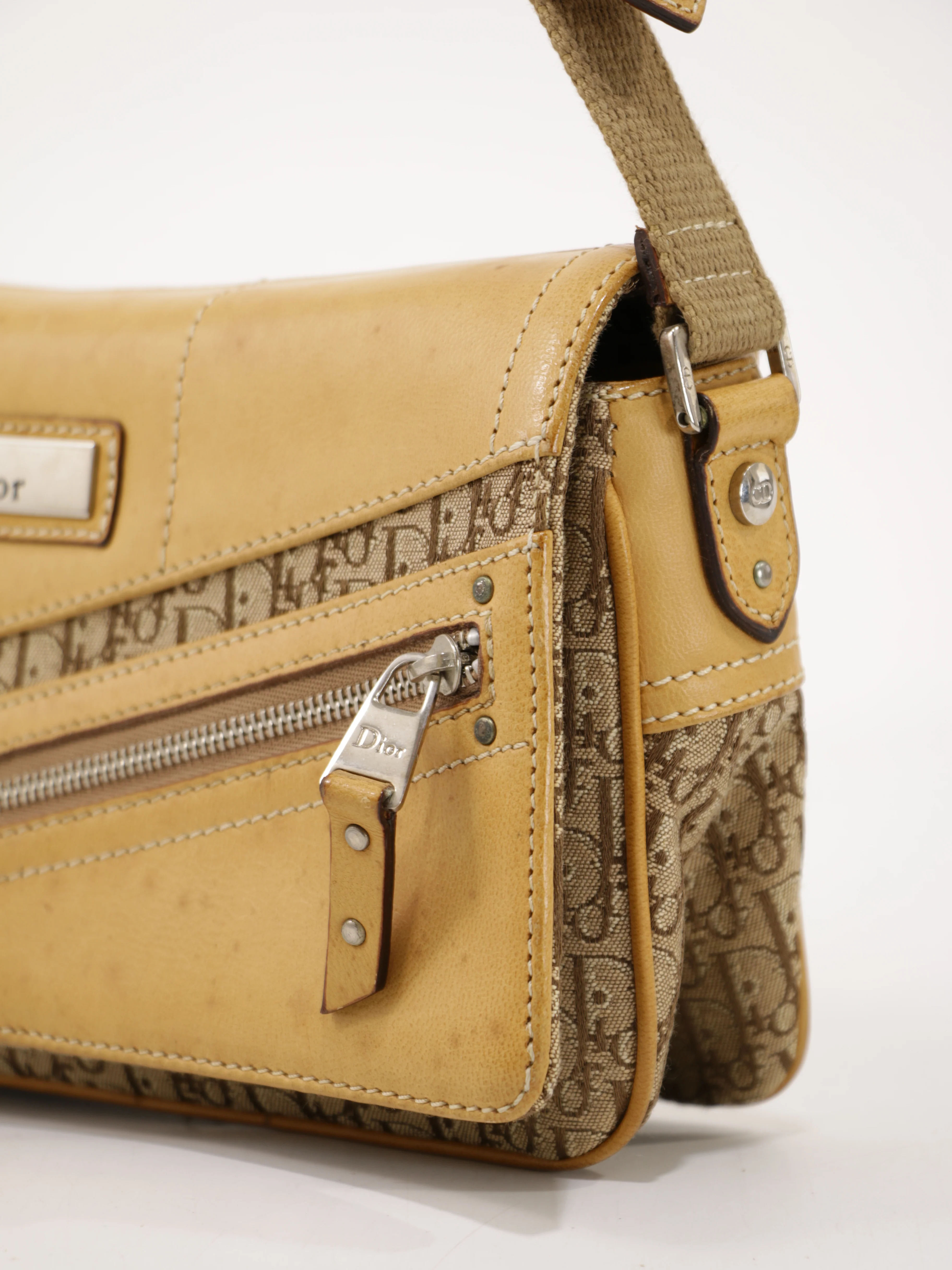 Shoulder Bag - Image 8