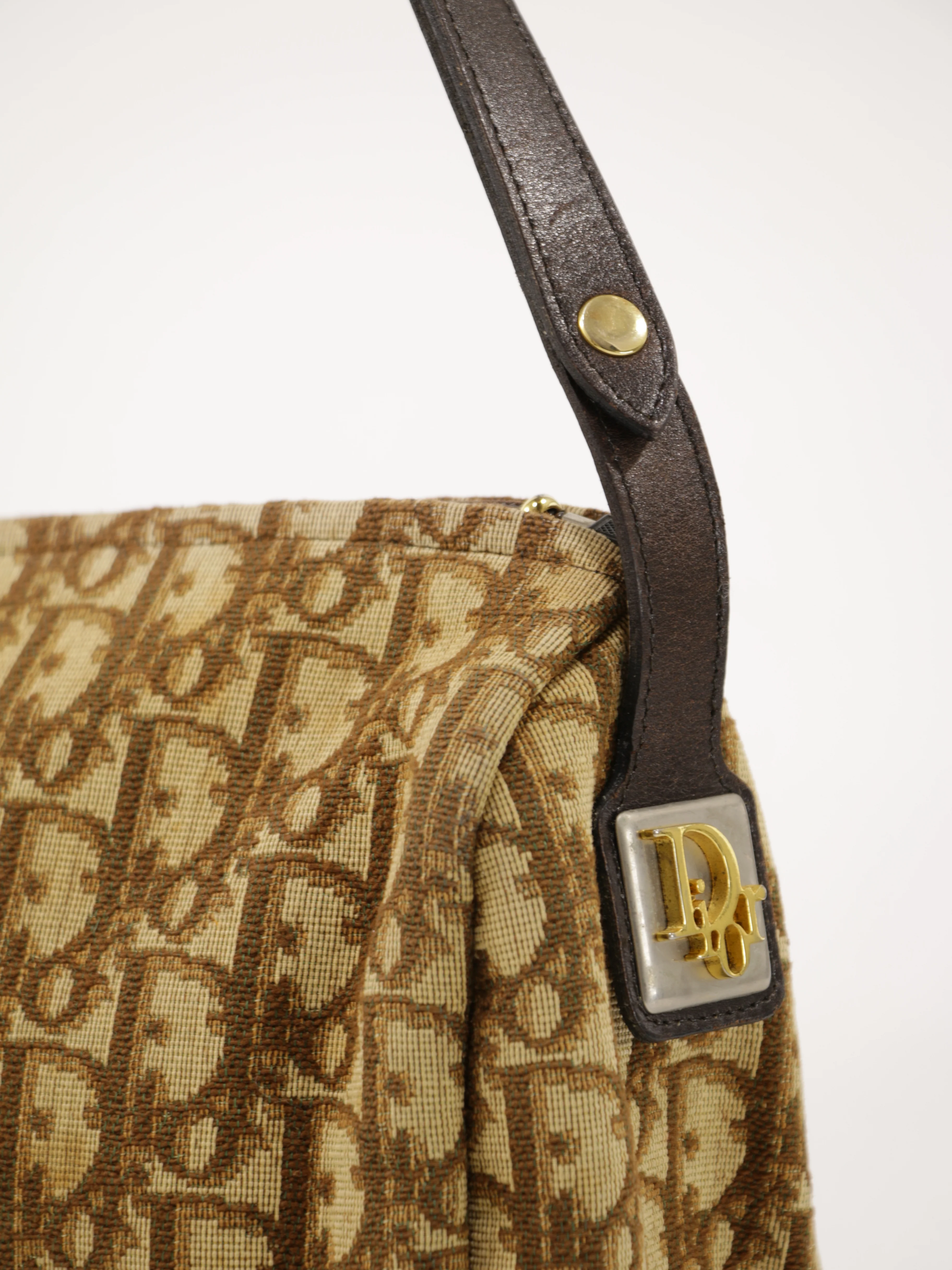 Shoulder Bag - Image 8