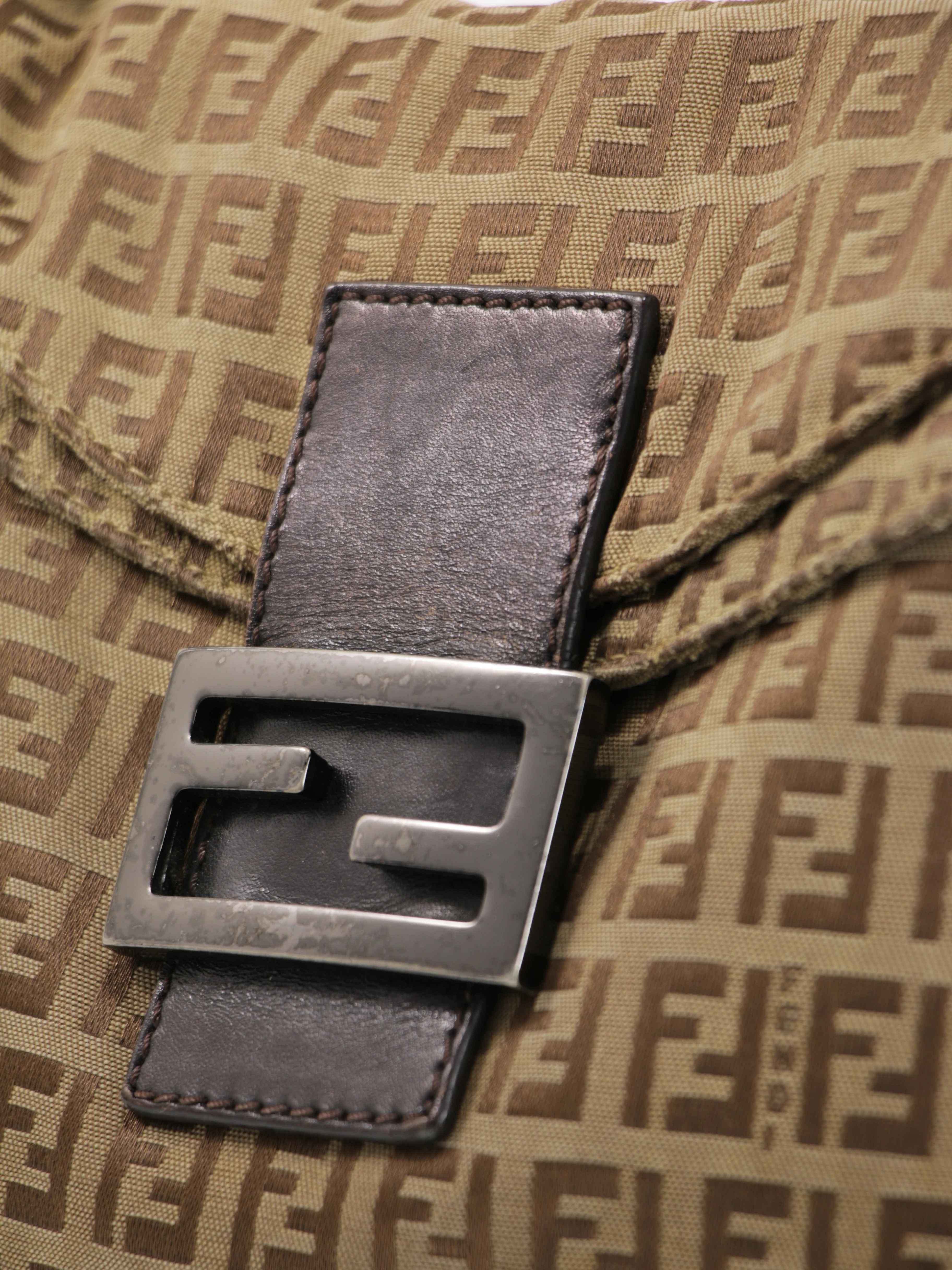 Double Flap Mamma - Image 8