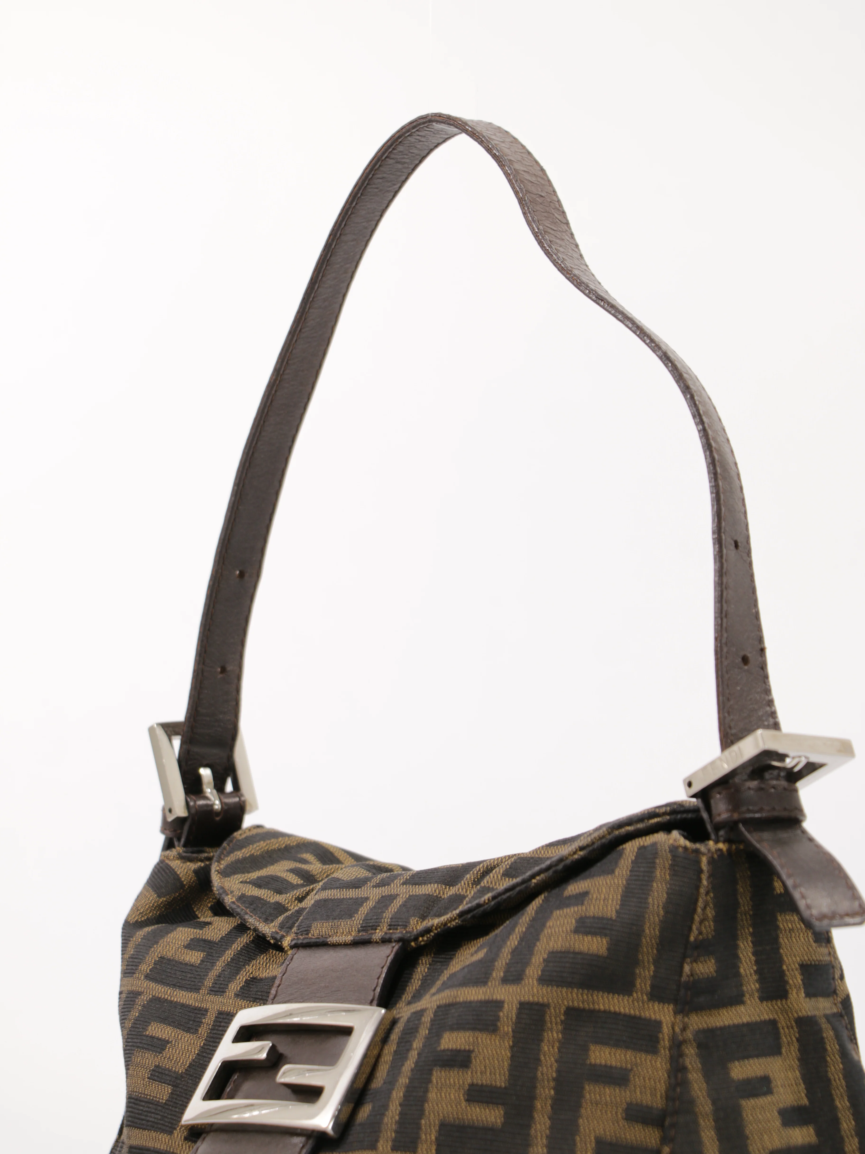 Double Flap Mamma - Image 6