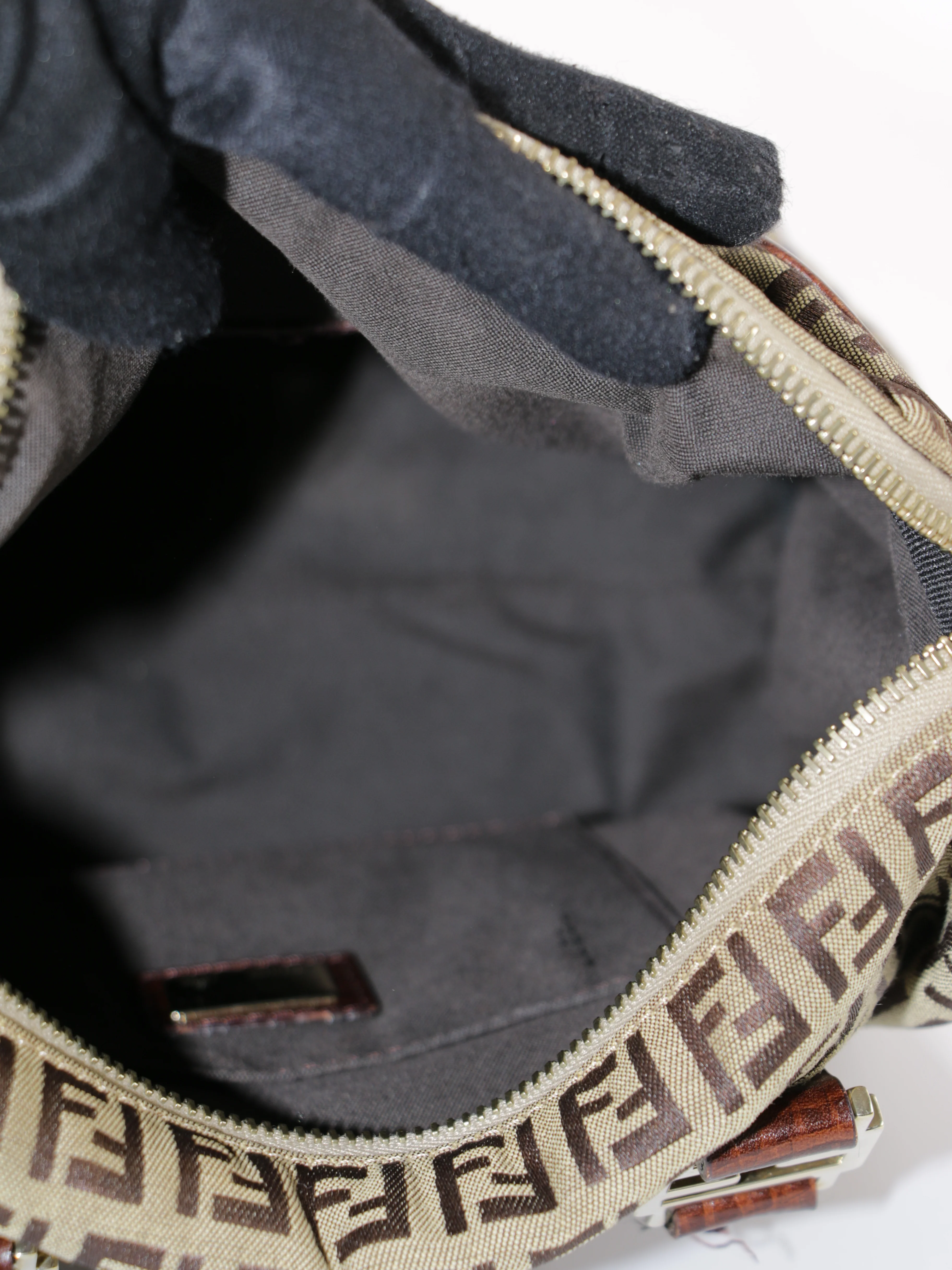 Hand Bag - Image 9