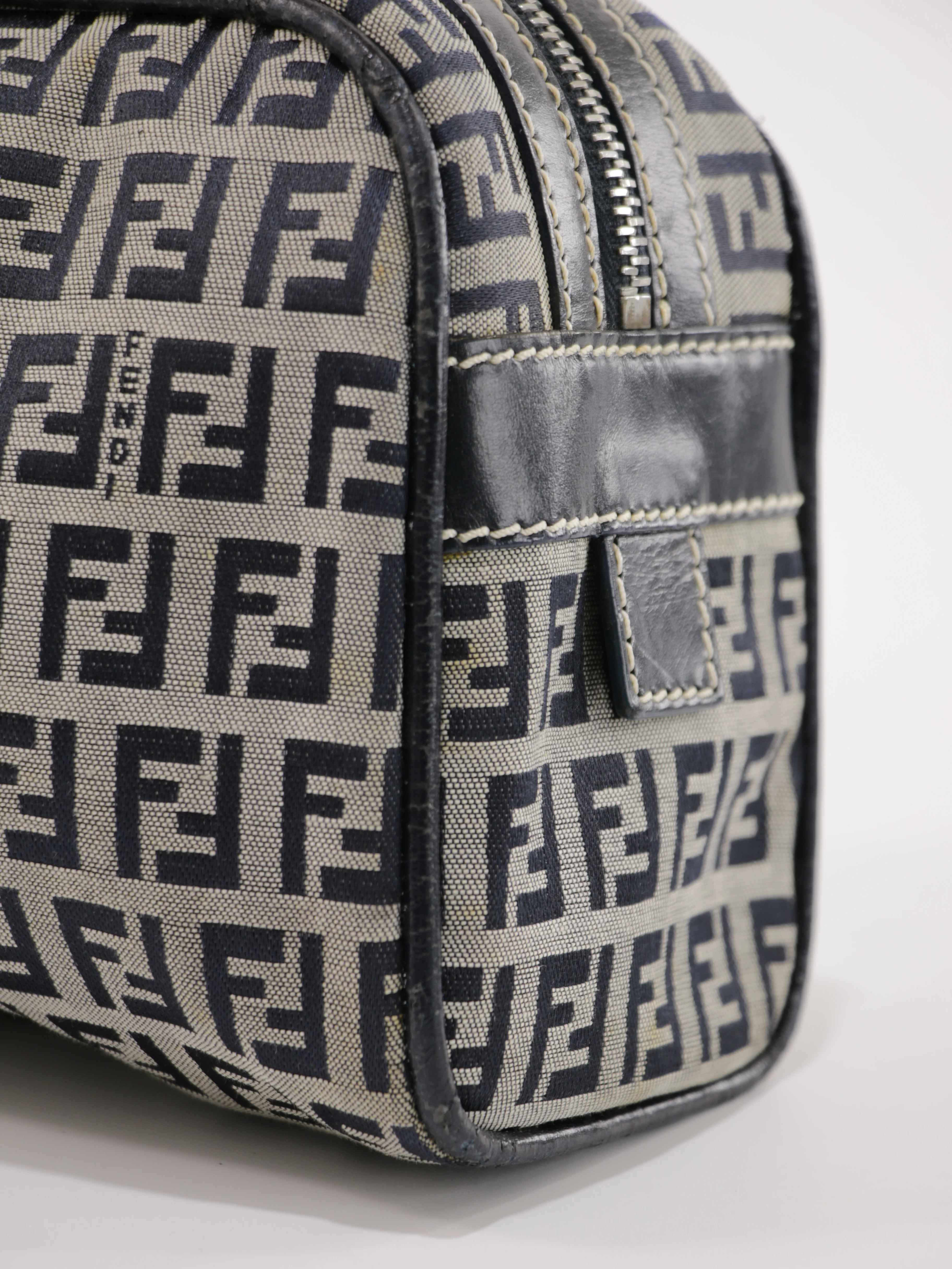 Hand Bag - Image 9
