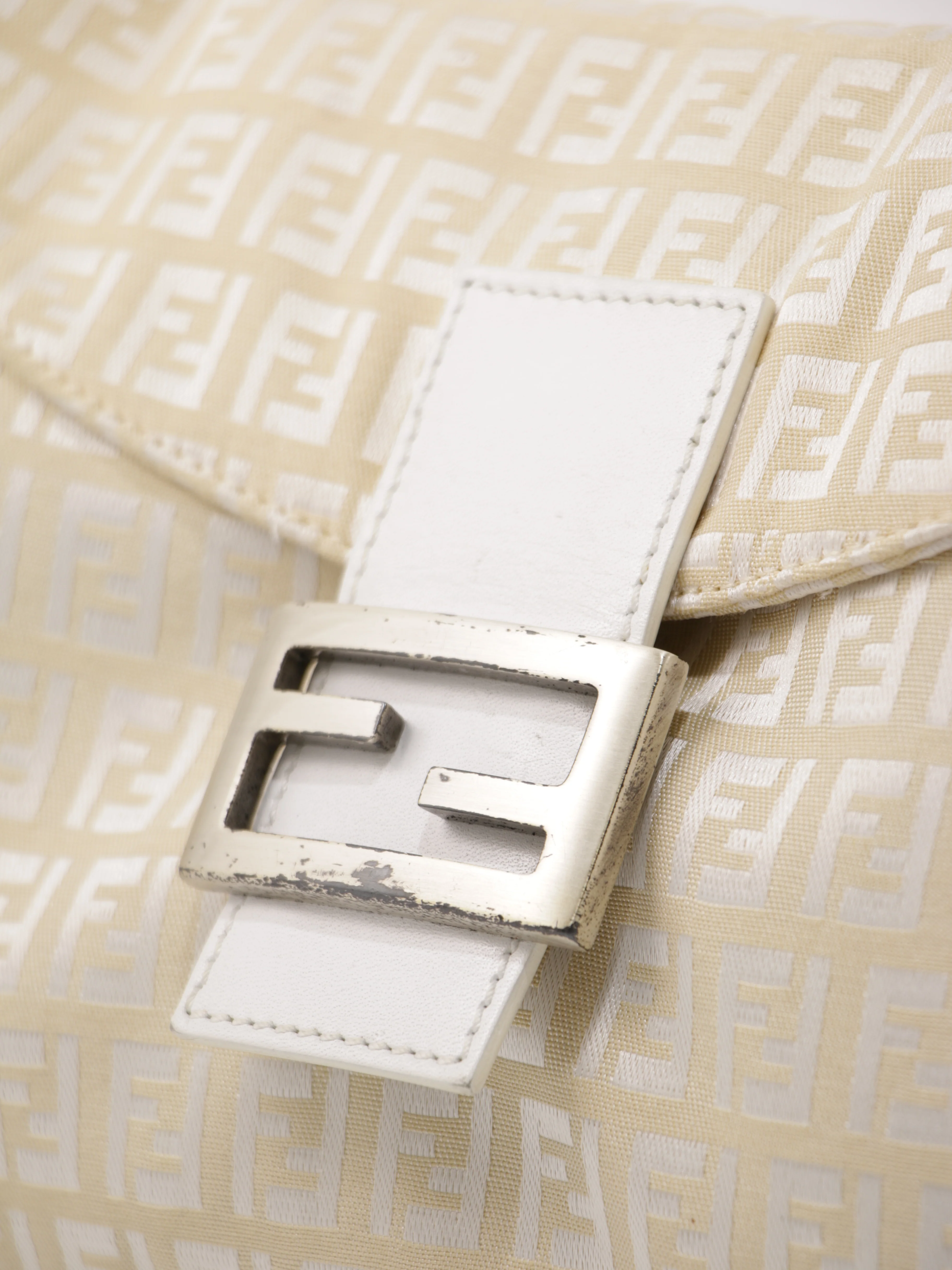 Large Double Flap - Image 8