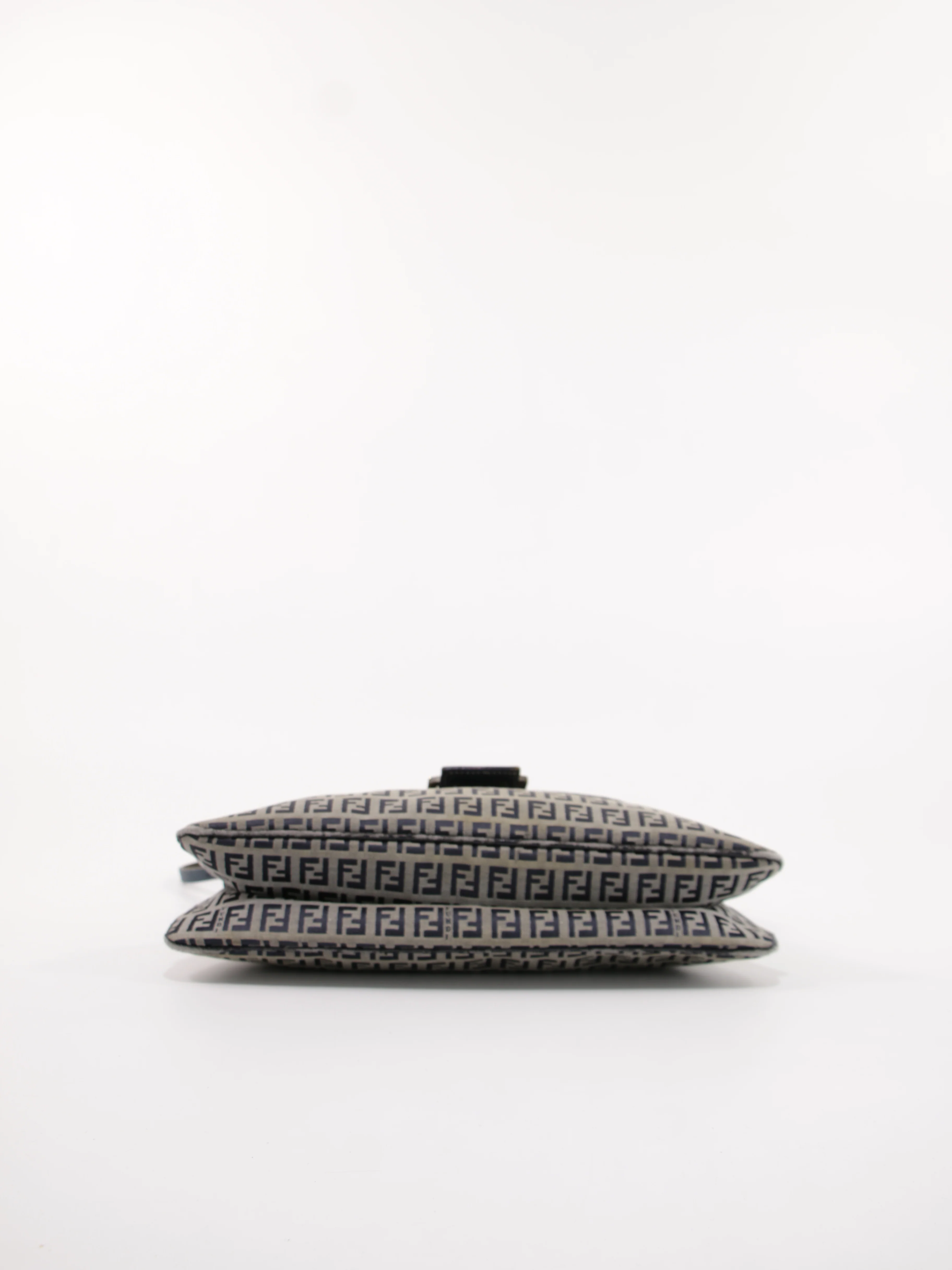 Large Double Flap - Image 8
