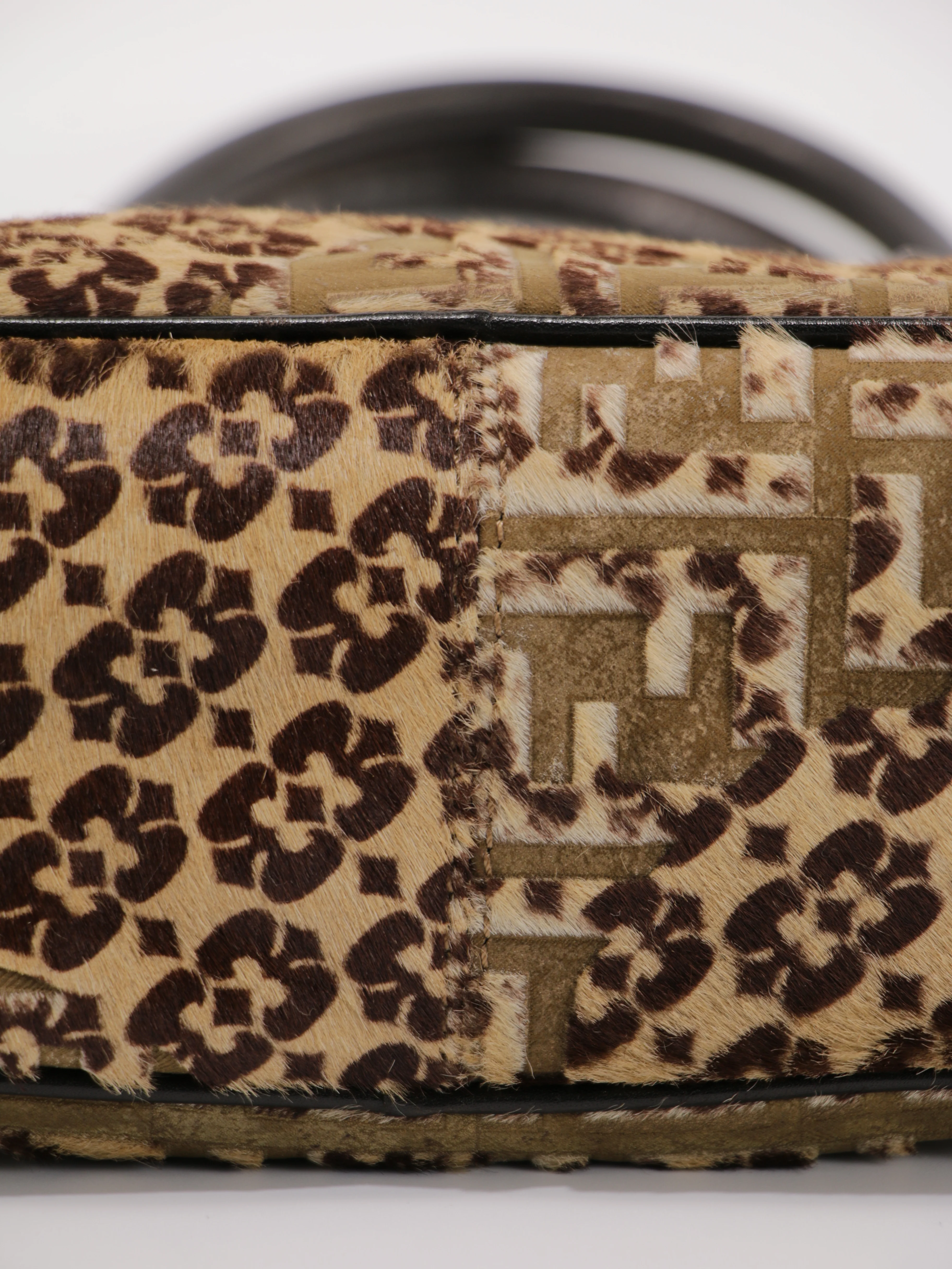 Shoulder Bag - Image 10