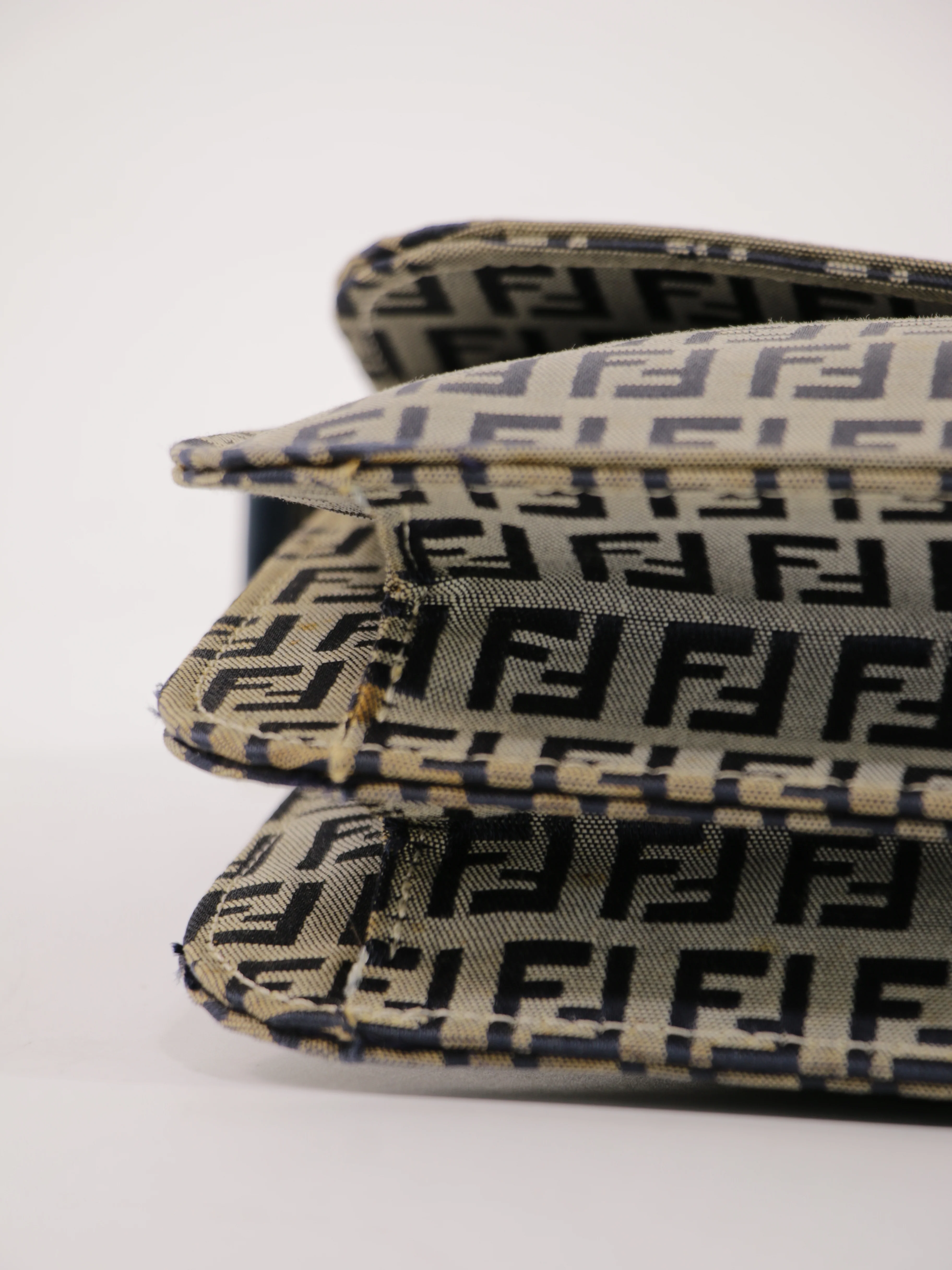 Shoulder Bag - Image 10