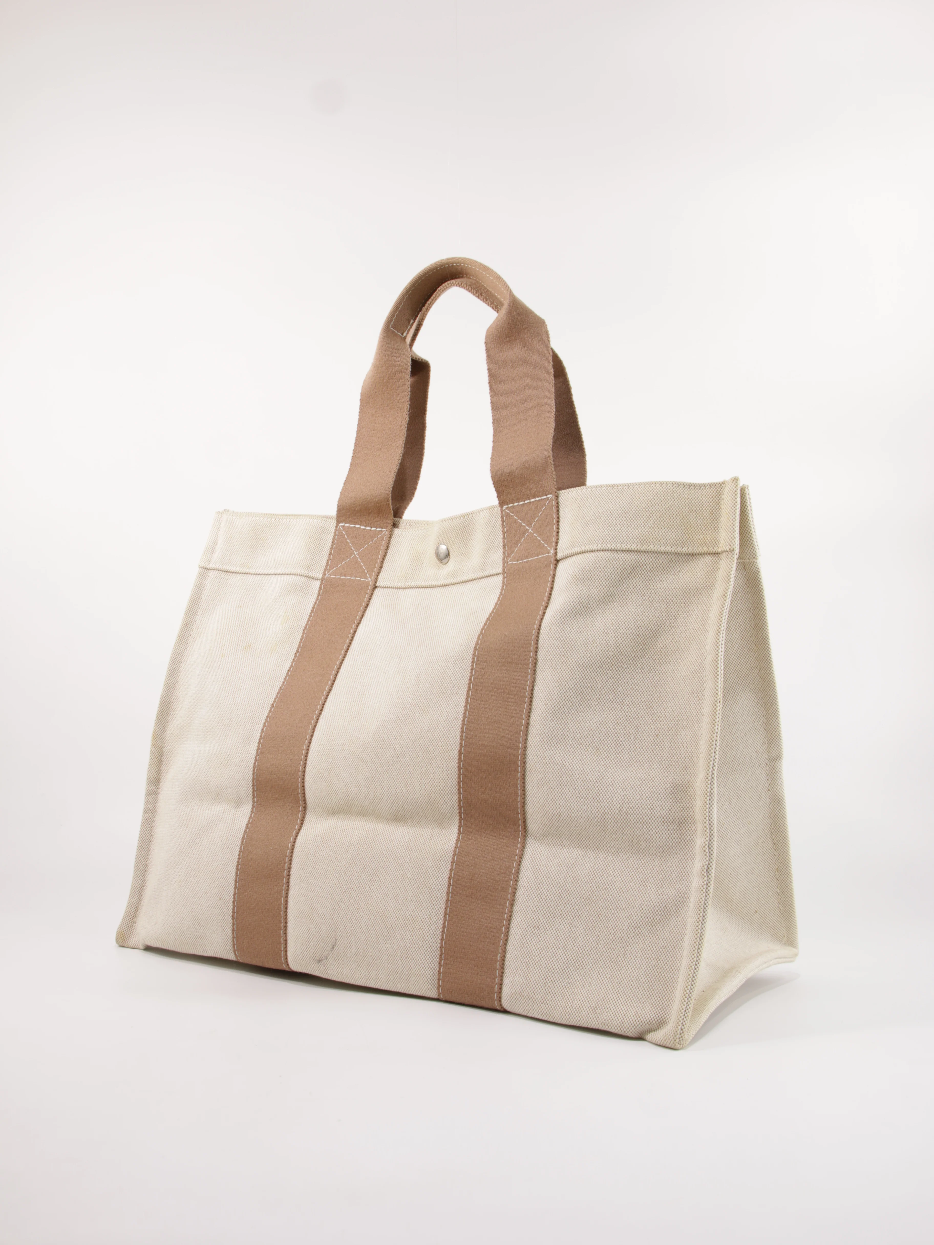 Hand Bag - Image 2