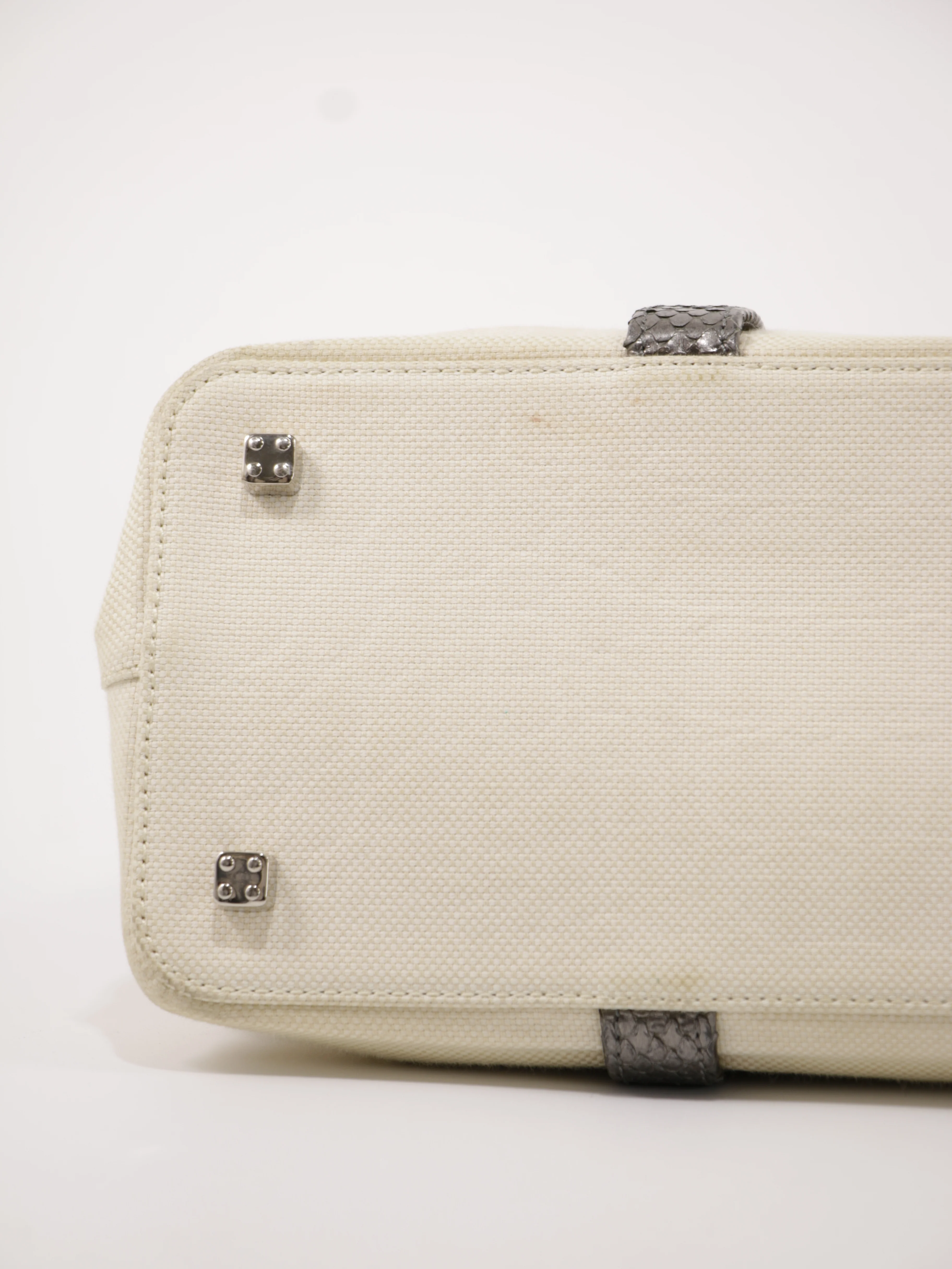 Hand Bag - Image 9
