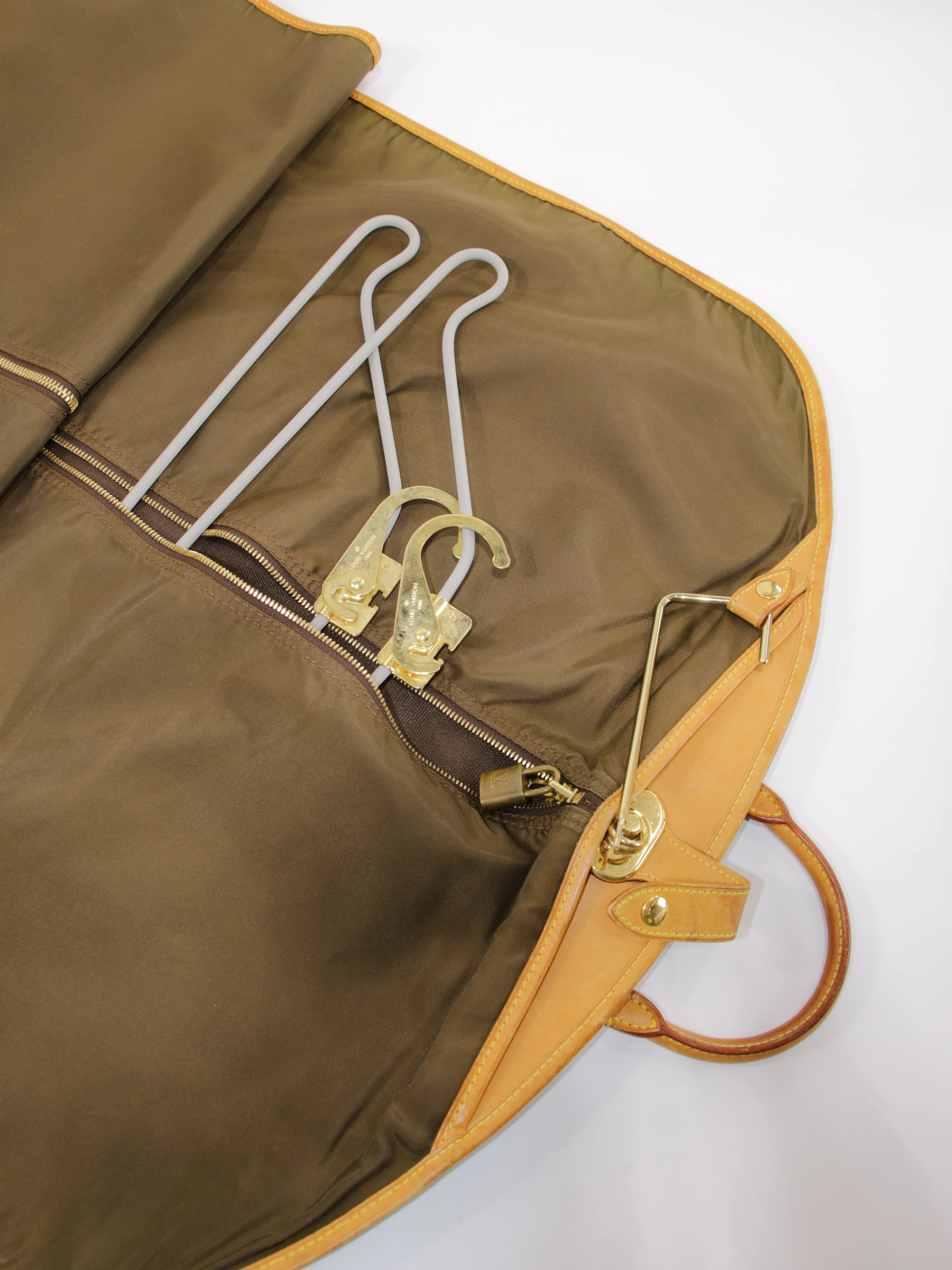 Accessories - Image 9