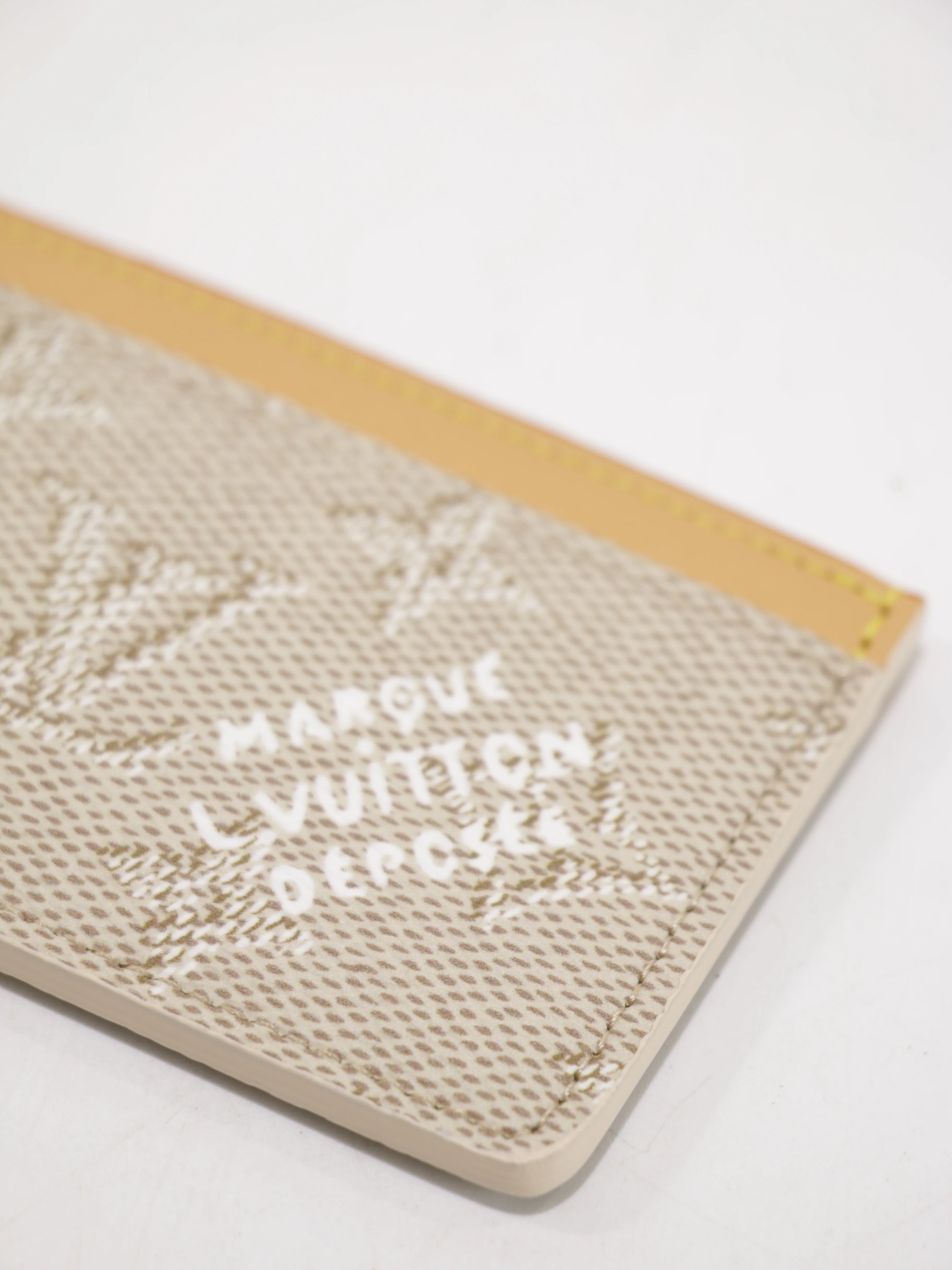 Cardholder - Image 6