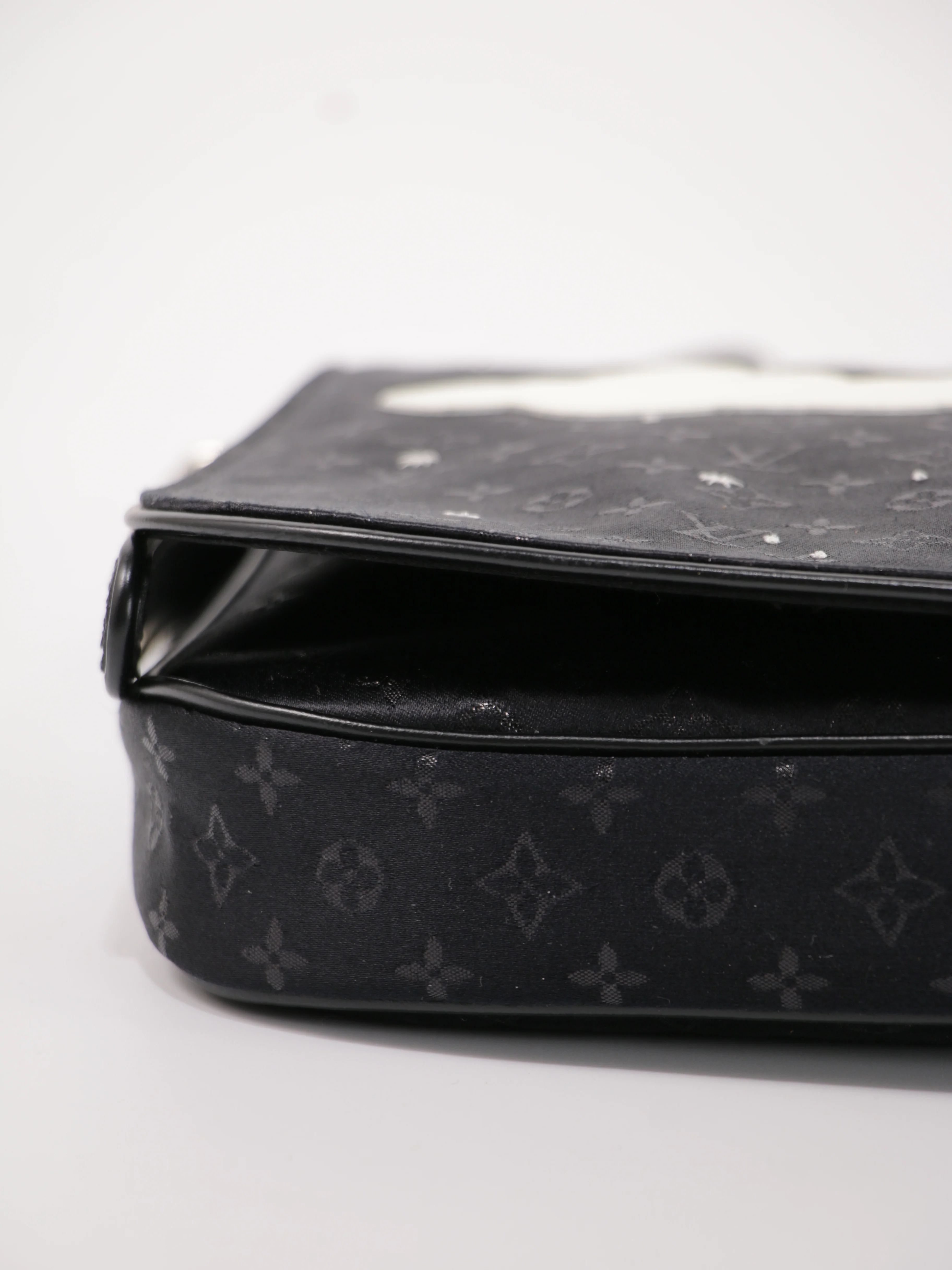 Crossbody Bag - Image 11