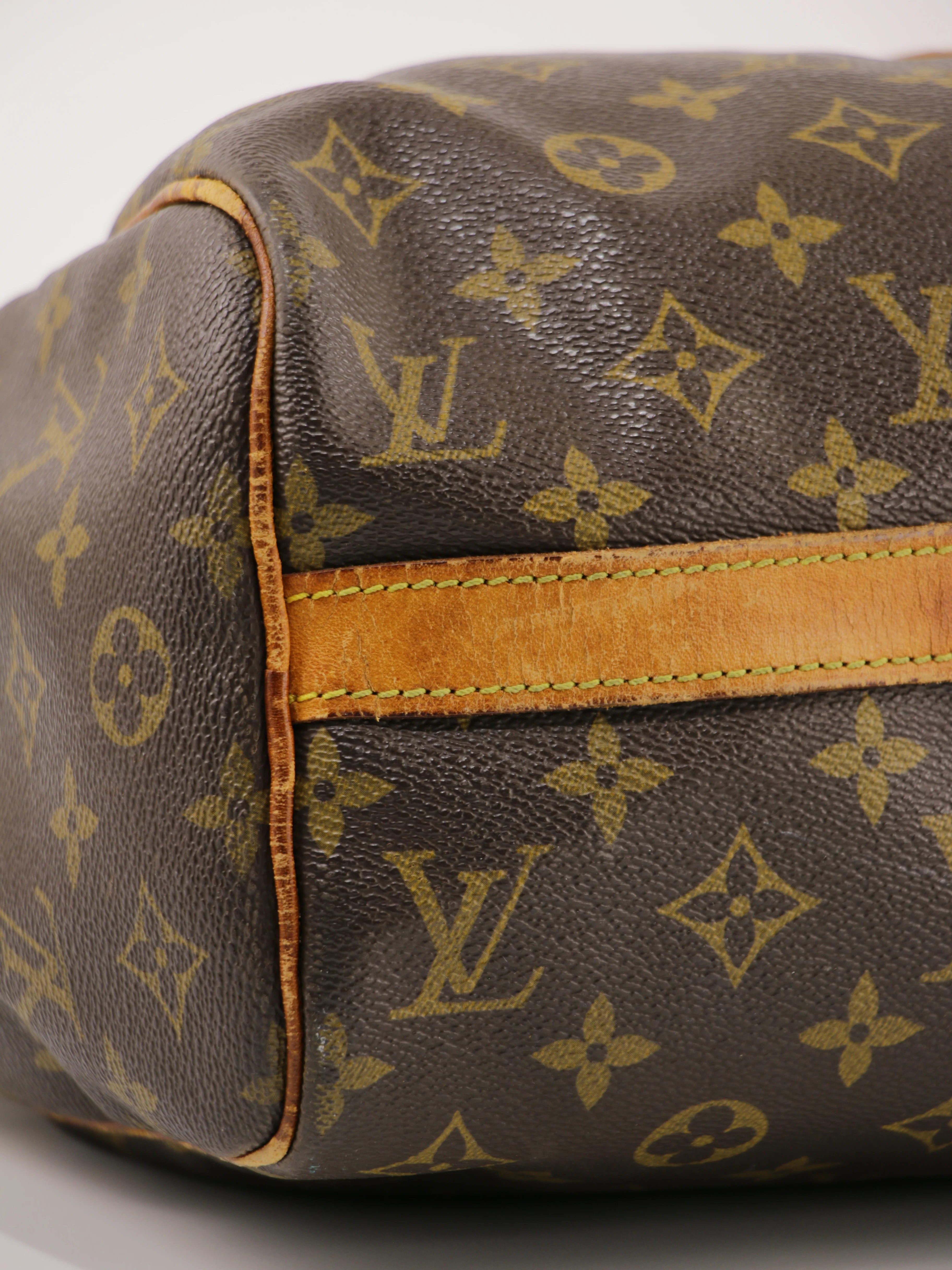 Duffle Bag - Image 10