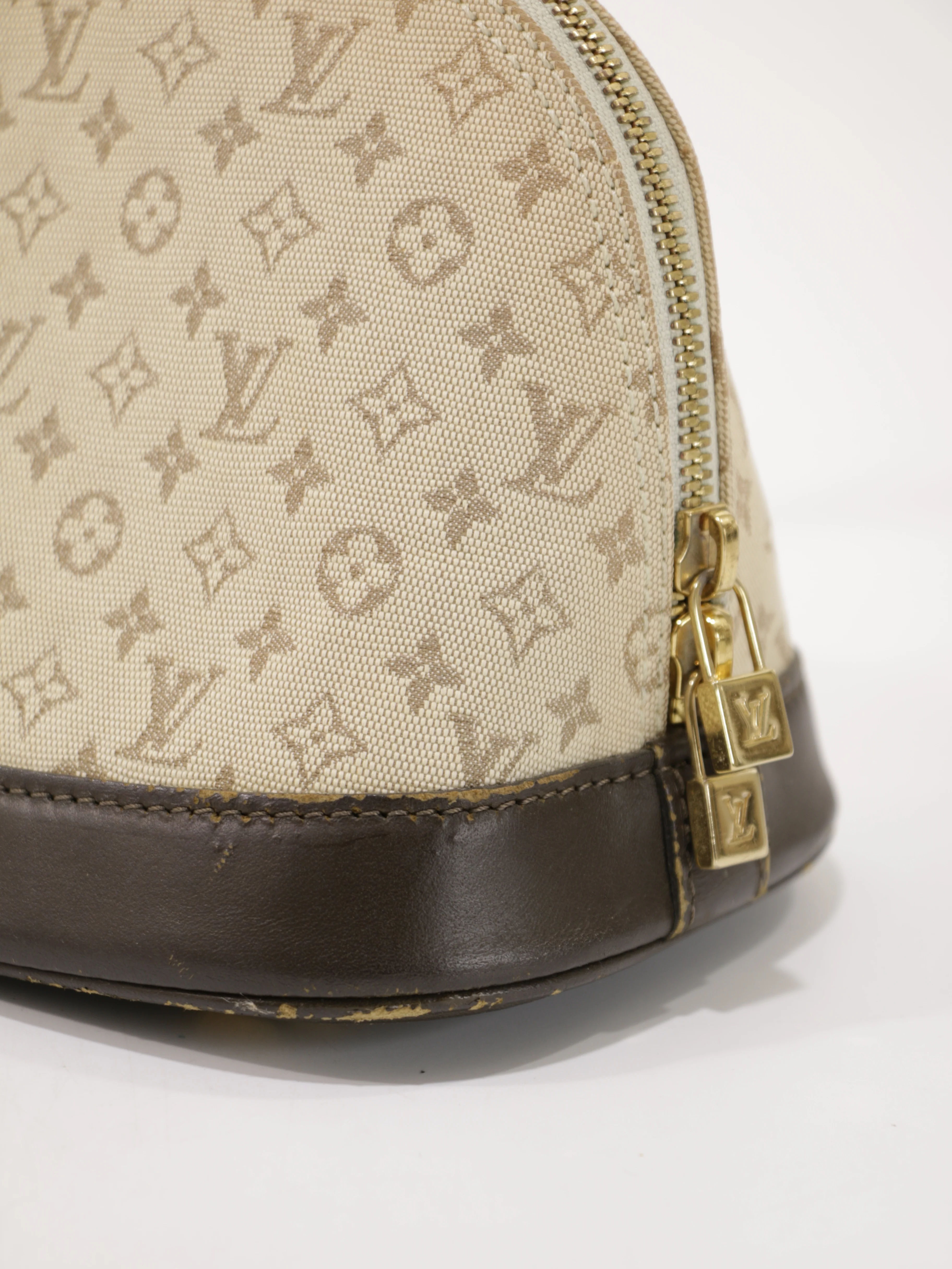 Hand Bag - Image 7