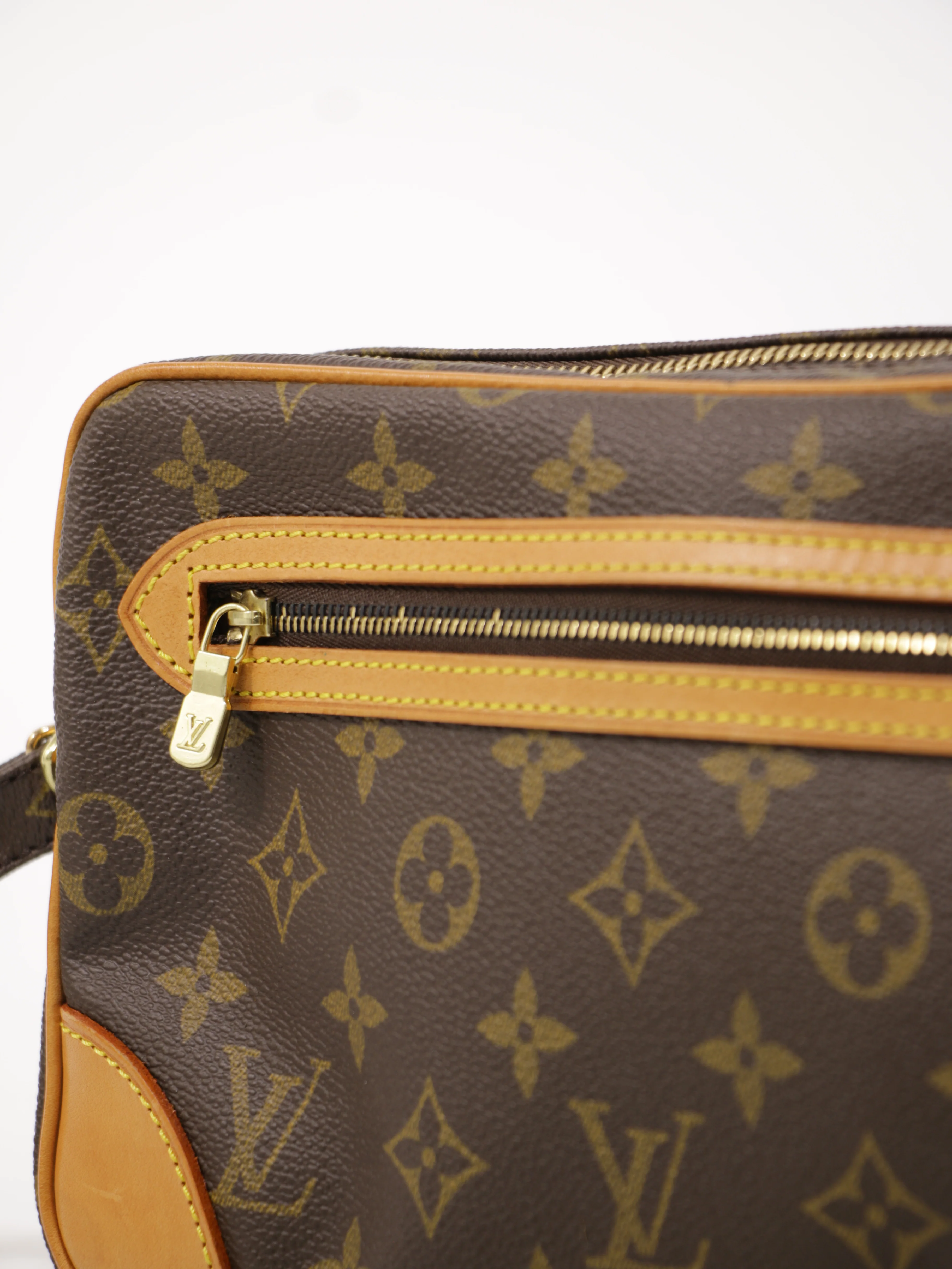 Pouch - Image 6