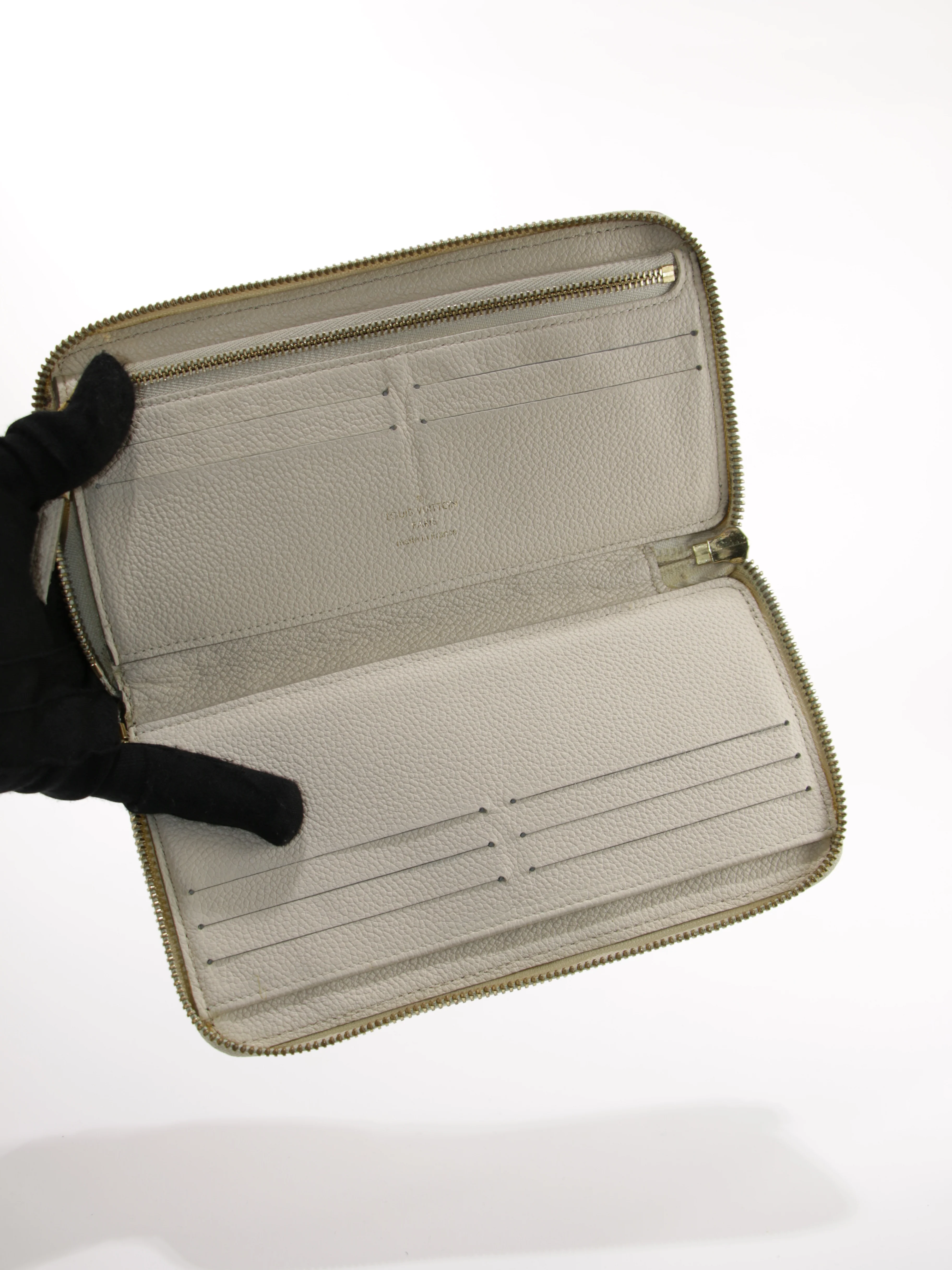 Wallet - Image 7