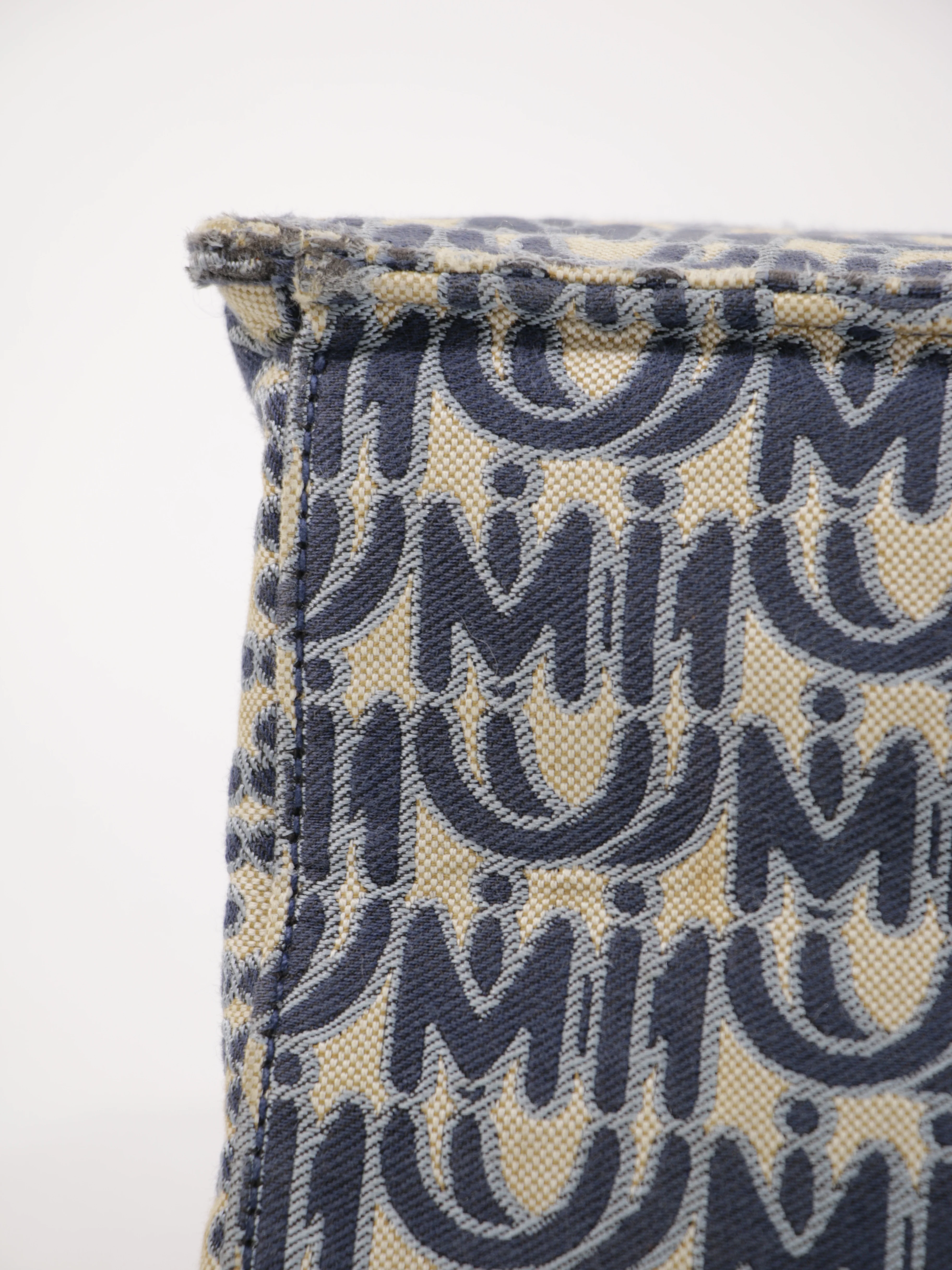 Hand Bag - Image 8