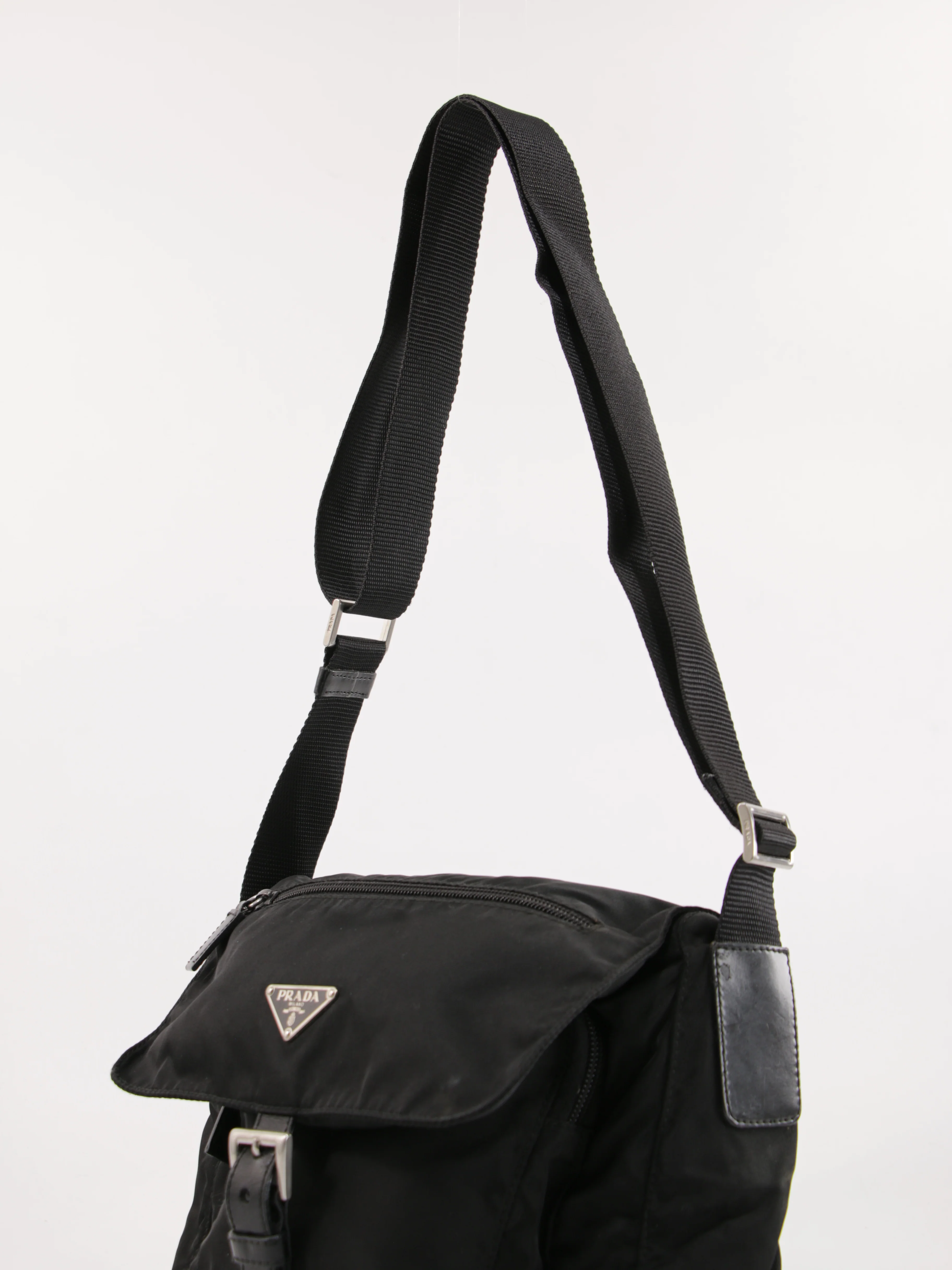 Single Buckle Messenger - Image 6