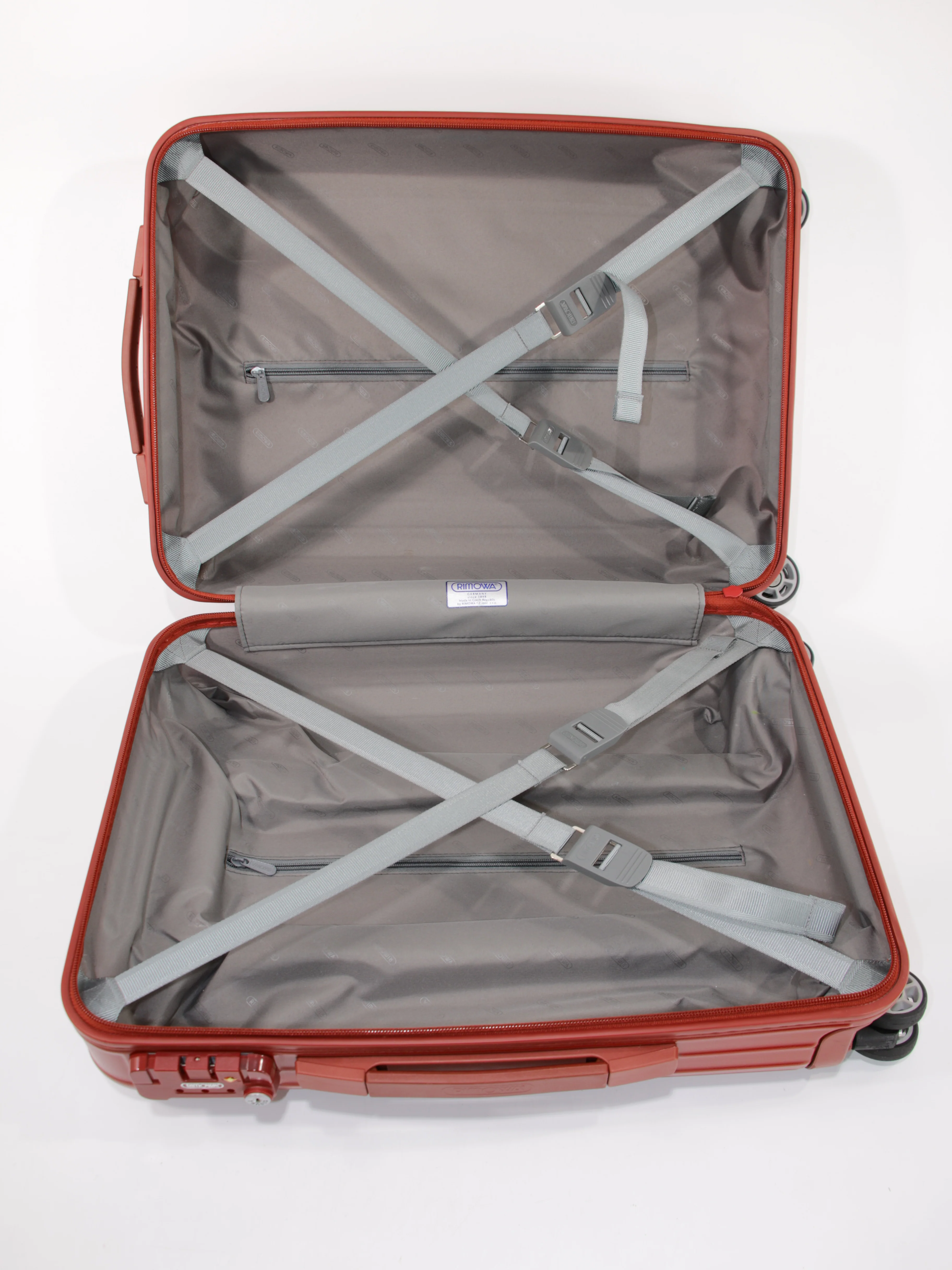 Suitcase - Image 7